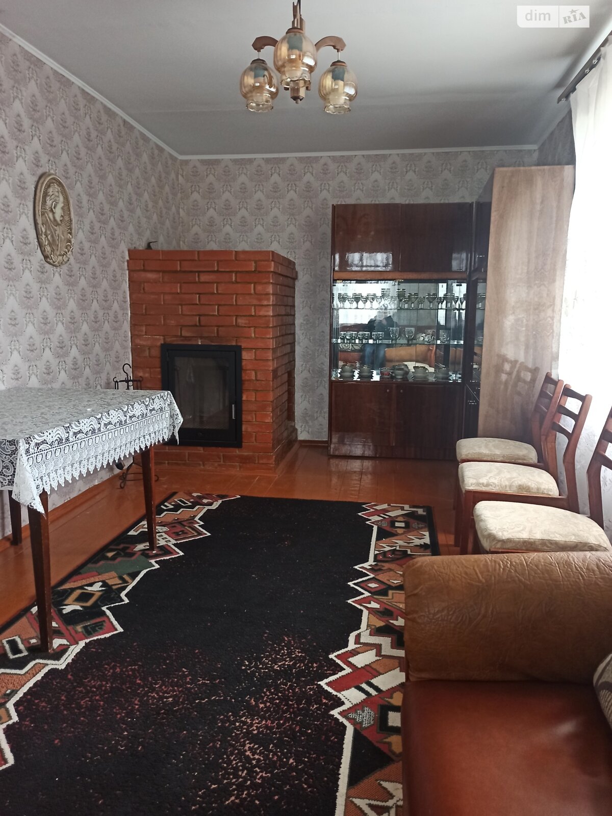 трехэтажный дом с мебелью, 98 кв. м, кирпич. Продажа в Подгородном фото 1