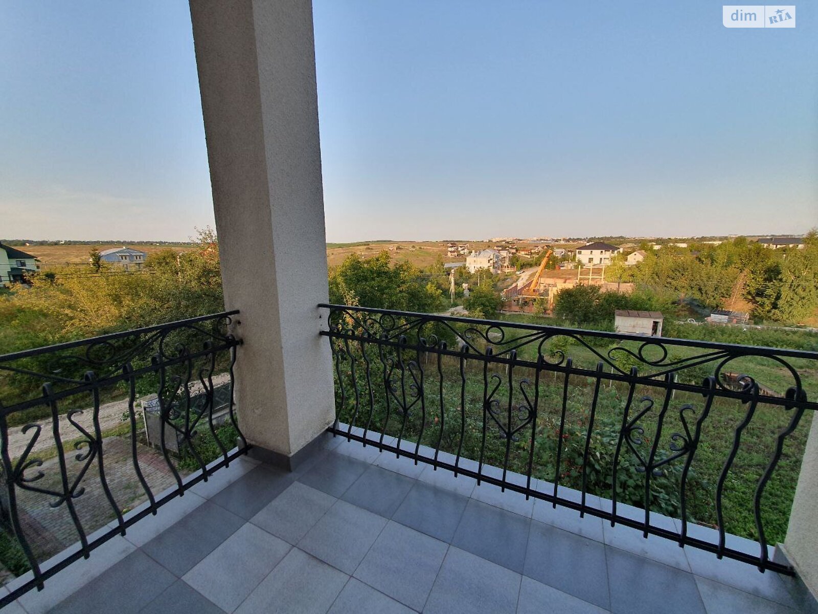 триповерховий будинок з гаражем, 269.1 кв. м, цегла. Продаж у Підгородне фото 1 триповерховий будинок з гаражем, 269.1 кв. м, цегла. Продаж у Підгородне фото 1