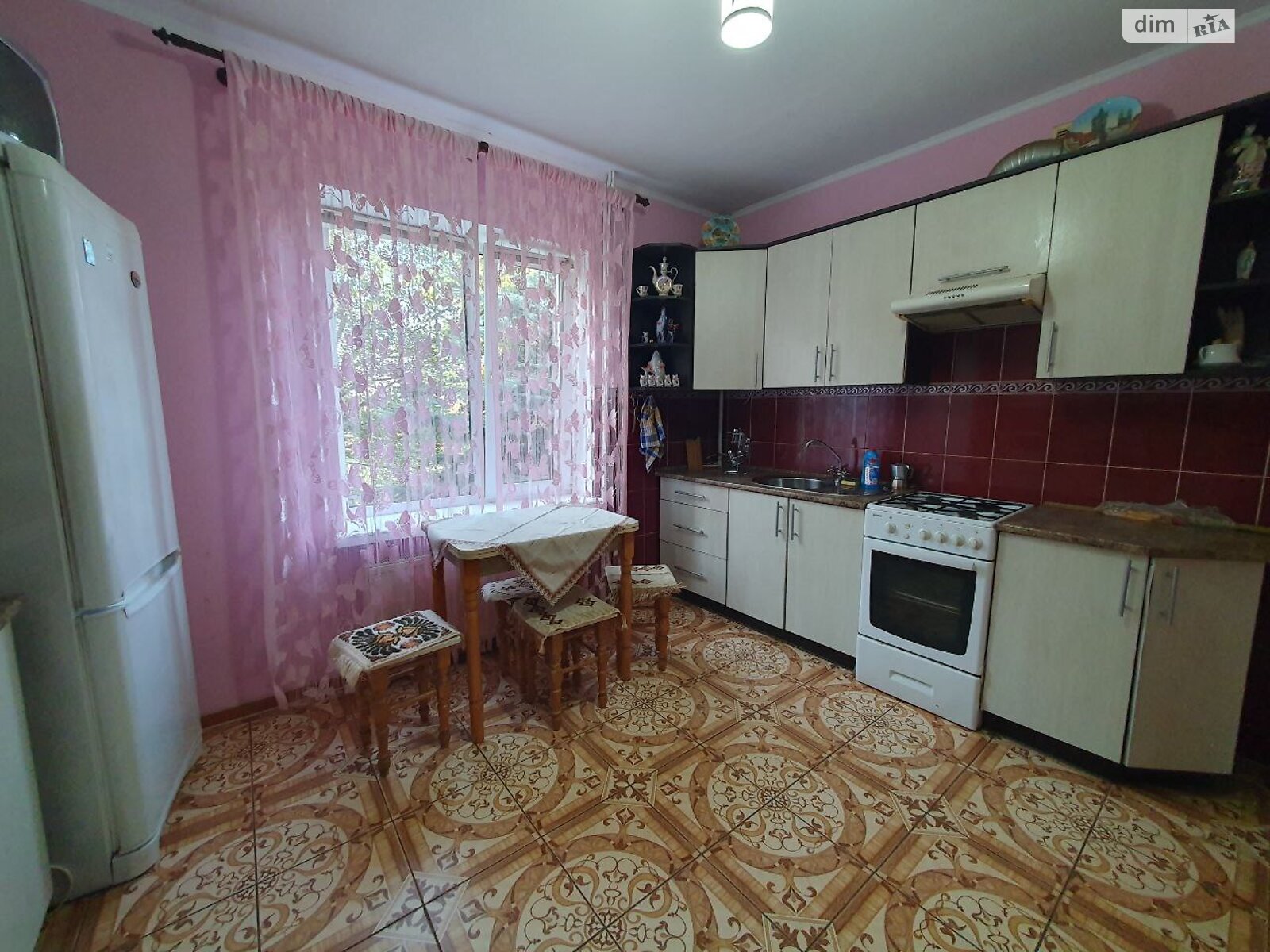 триповерховий будинок з гаражем, 269.1 кв. м, цегла. Продаж у Підгородне фото 1 триповерховий будинок з гаражем, 269.1 кв. м, цегла. Продаж у Підгородне фото 1