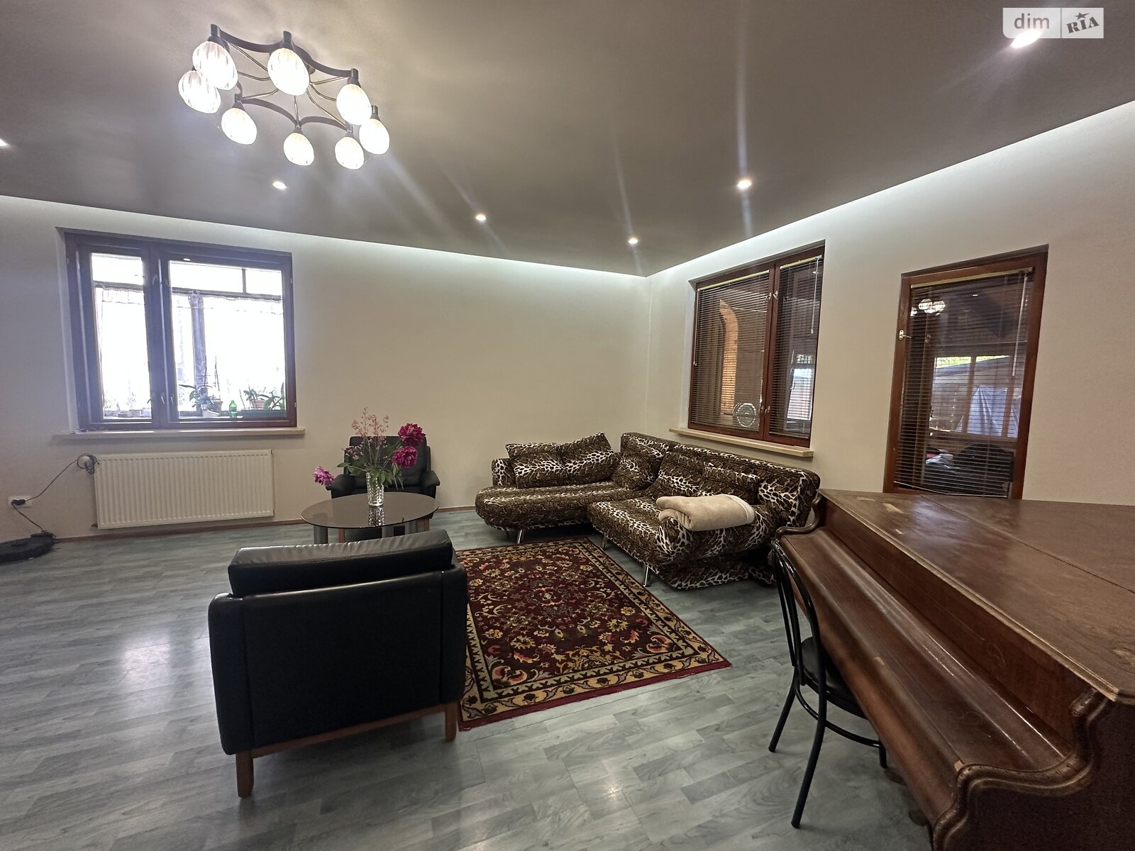 трехэтажный дом с верандой, 400 кв. м, кирпич. Продажа в Подгородном фото 1 трехэтажный дом с верандой, 400 кв. м, кирпич. Продажа в Подгородном фото 1