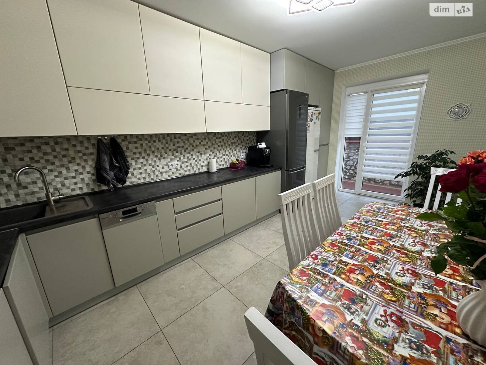 двухэтажный дом, 120 кв. м, кирпич. Продажа в Подгородном фото 1