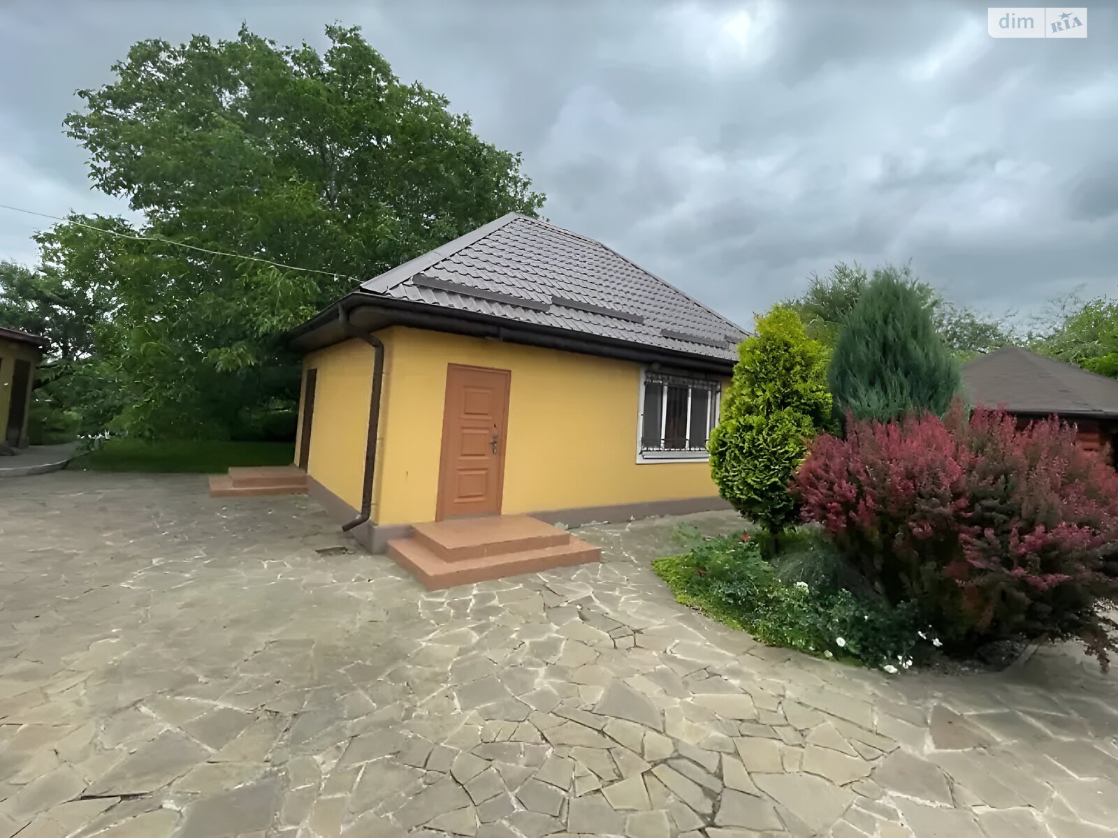 двухэтажный дом с гаражом, 160 кв. м, кирпич. Продажа в Подгородном фото 1