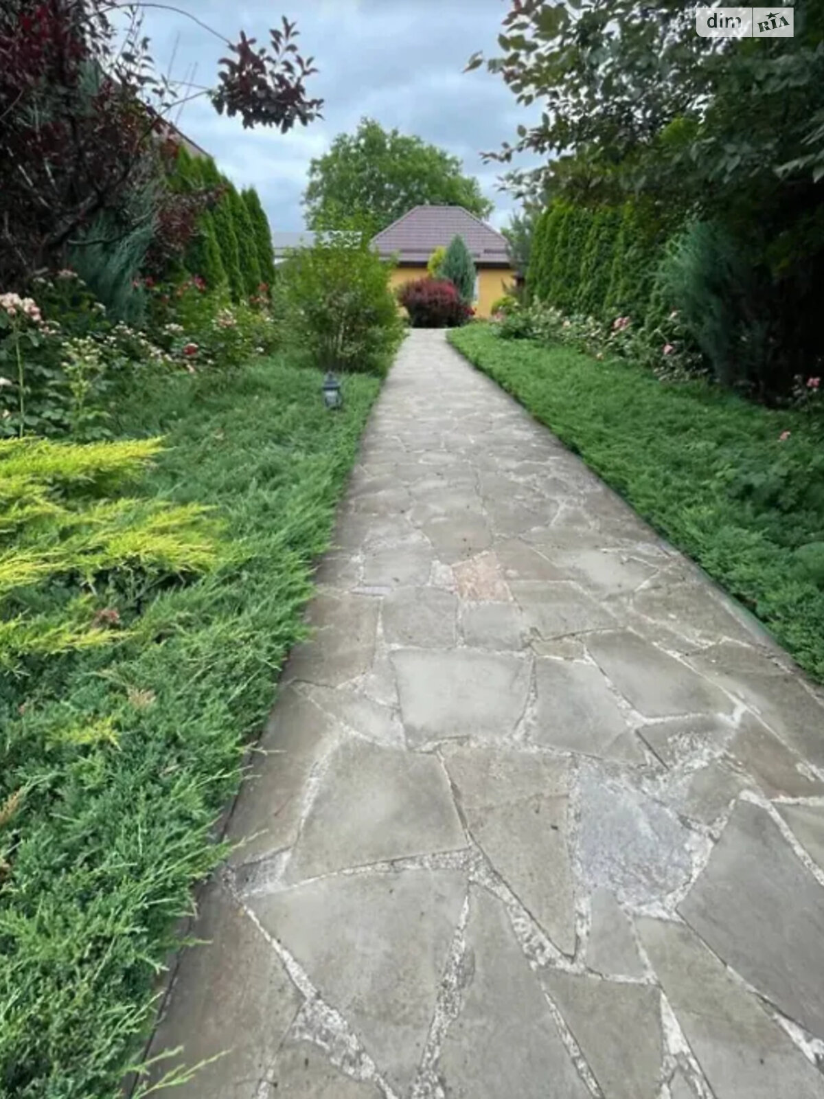 двухэтажный дом с гаражом, 160 кв. м, кирпич. Продажа в Подгородном фото 1