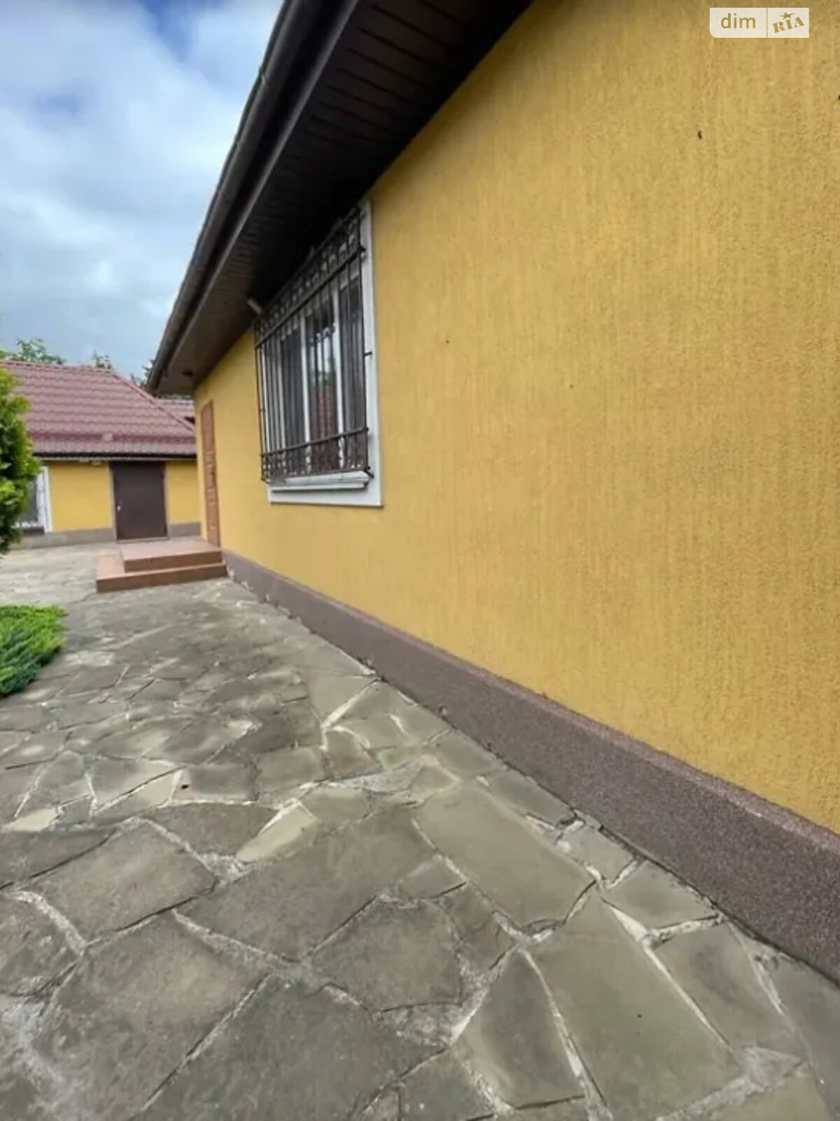 двухэтажный дом с гаражом, 160 кв. м, кирпич. Продажа в Подгородном фото 1