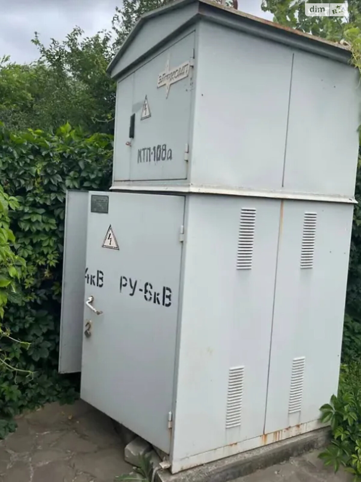 двухэтажный дом с гаражом, 160 кв. м, кирпич. Продажа в Подгородном фото 1