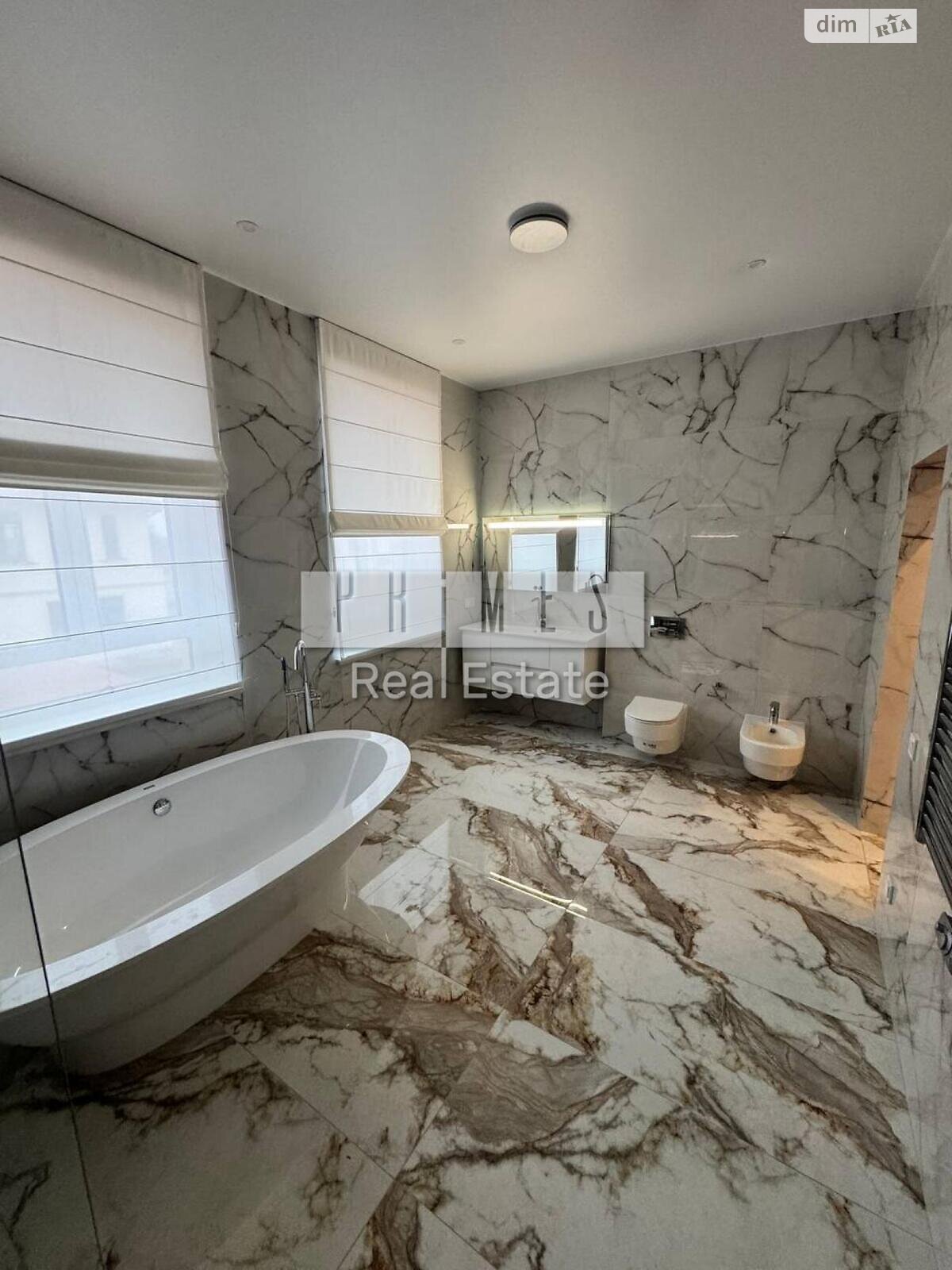 двоповерховий будинок, 330 кв. м, кирпич. Продаж у Підгірцях фото 1 двоповерховий будинок, 330 кв. м, кирпич. Продаж у Підгірцях фото 1