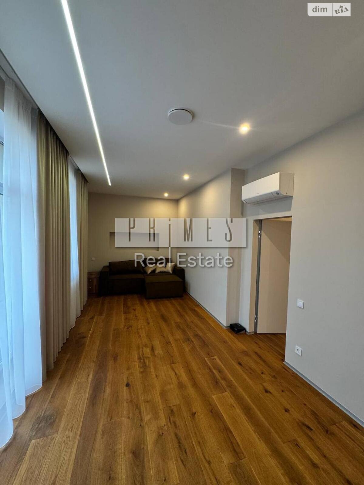 двоповерховий будинок, 330 кв. м, кирпич. Продаж у Підгірцях фото 1 двоповерховий будинок, 330 кв. м, кирпич. Продаж у Підгірцях фото 1