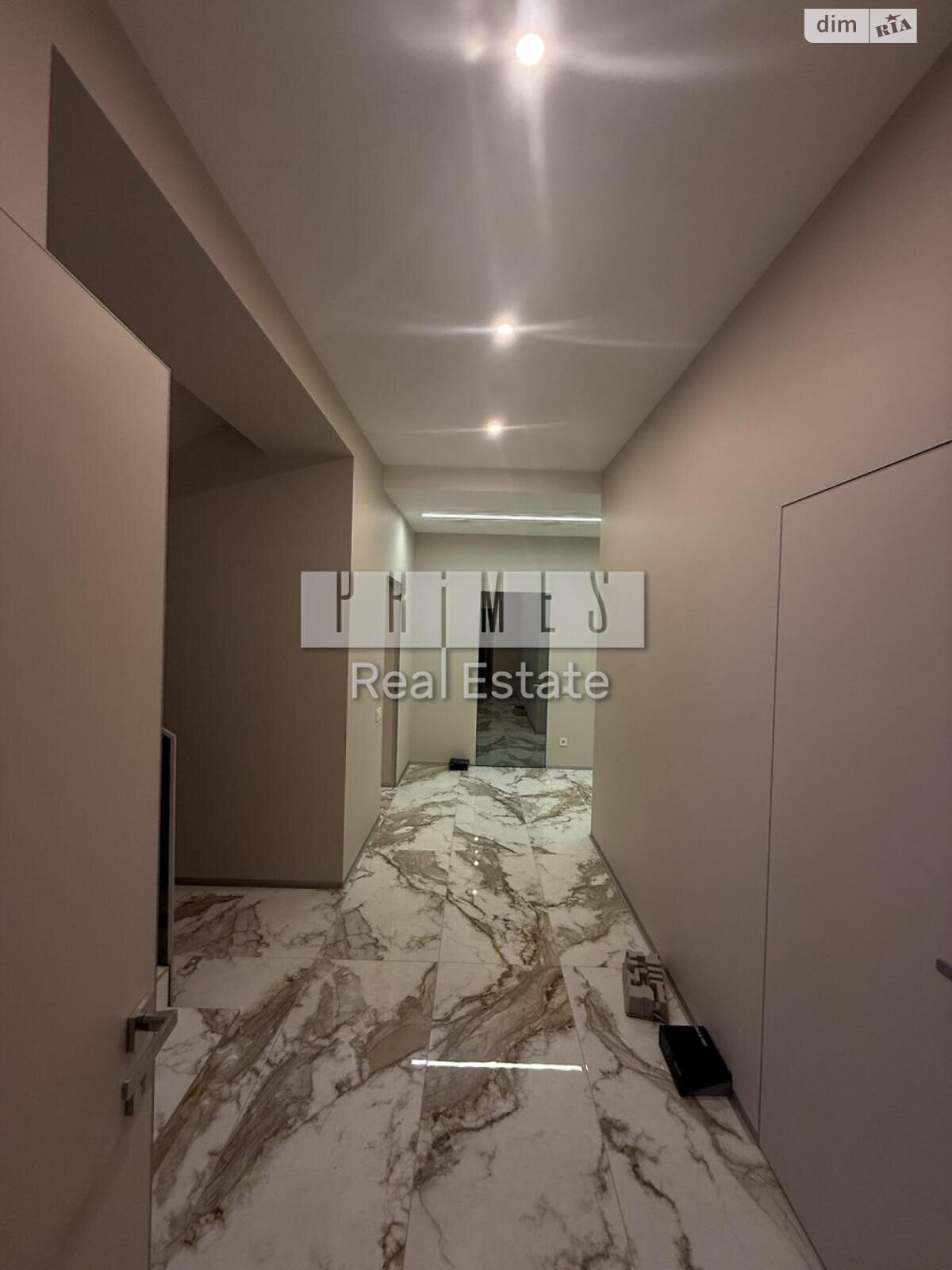 двоповерховий будинок, 330 кв. м, кирпич. Продаж у Підгірцях фото 1 двоповерховий будинок, 330 кв. м, кирпич. Продаж у Підгірцях фото 1