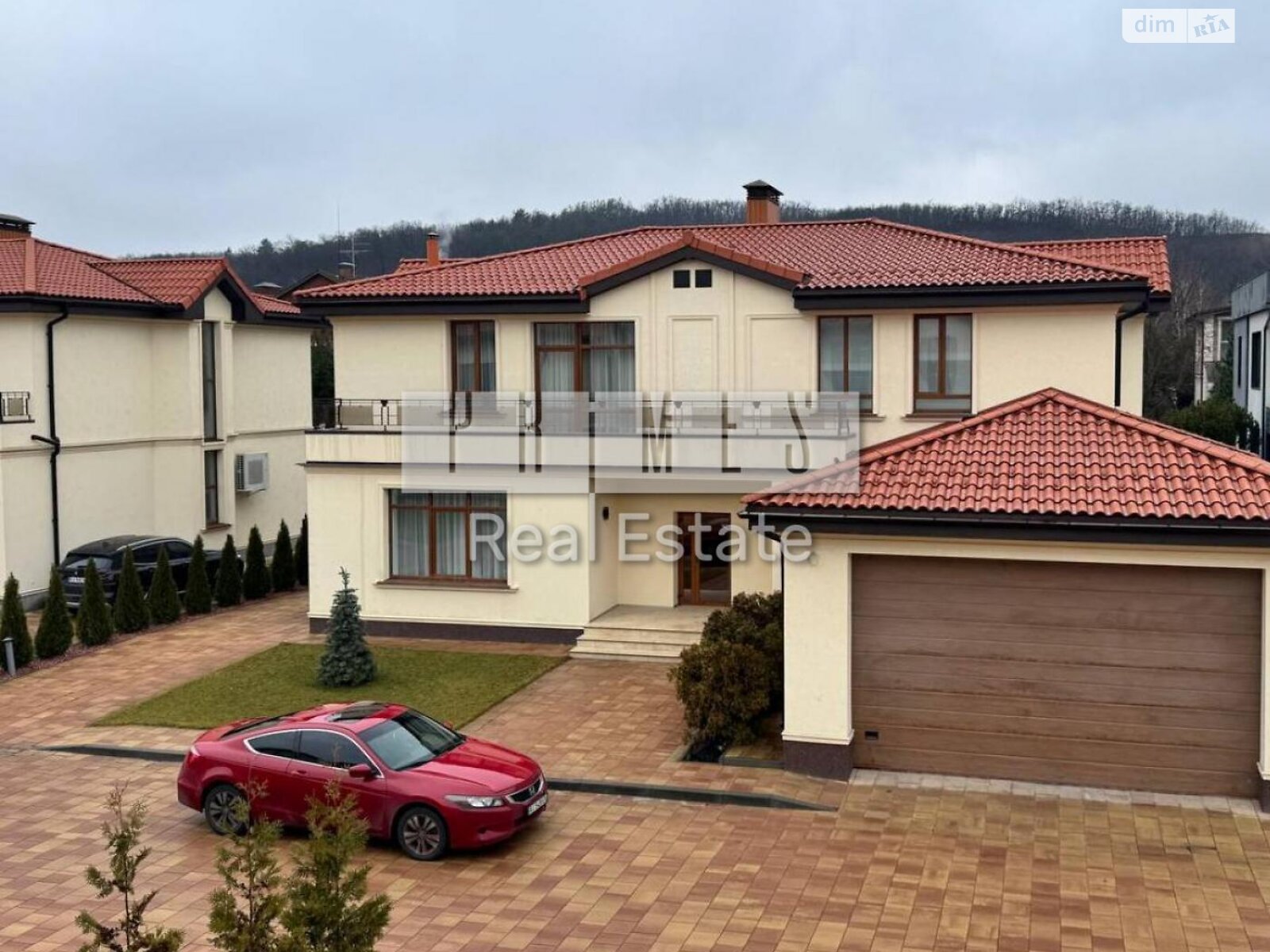 двоповерховий будинок, 330 кв. м, кирпич. Продаж у Підгірцях фото 1 двоповерховий будинок, 330 кв. м, кирпич. Продаж у Підгірцях фото 1