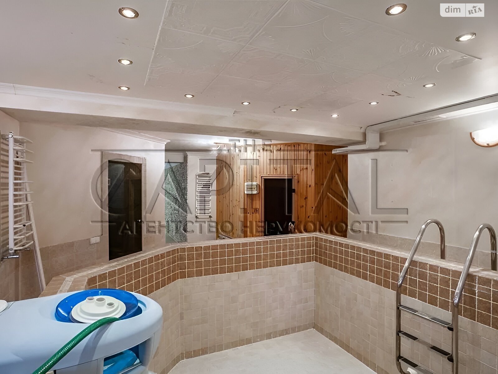 четырехэтажный дом с балконом, 463.6 кв. м, кирпич. Продажа в Подгорцах фото 1 четырехэтажный дом с балконом, 463.6 кв. м, кирпич. Продажа в Подгорцах фото 1