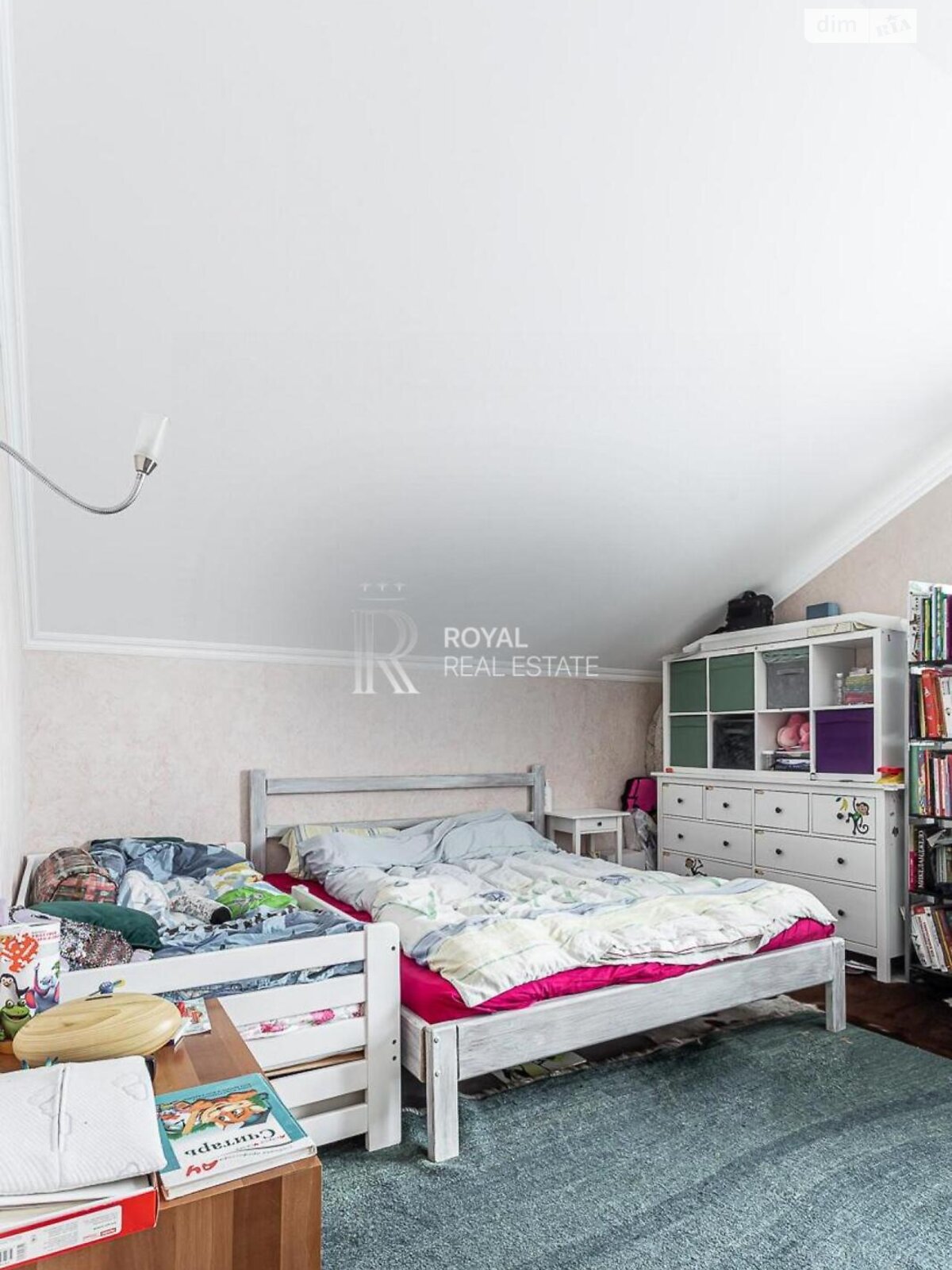 двоповерховий будинок, 200 кв. м, кирпич. Продаж у Підгірцях фото 1 двоповерховий будинок, 200 кв. м, кирпич. Продаж у Підгірцях фото 1