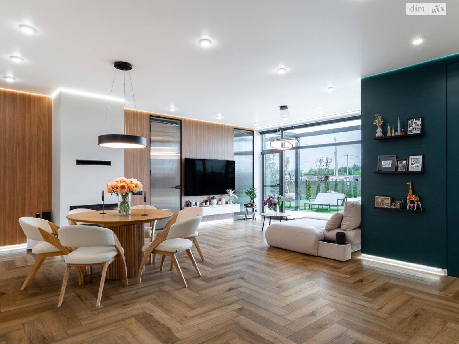 одноэтажный дом, 150 кв. м, керамический блок. Продажа в Подгорцах фото 1