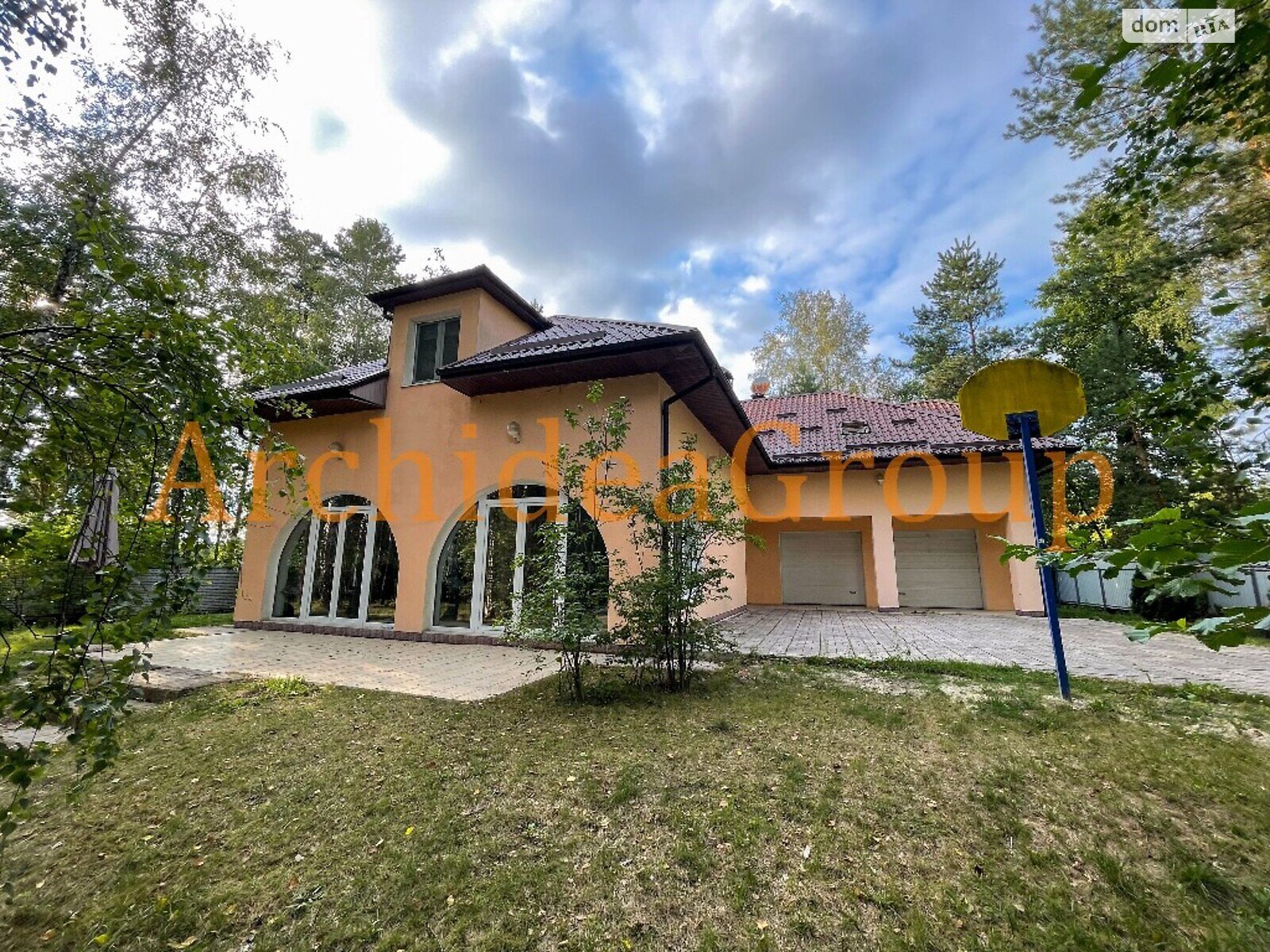 двухэтажный дом с мансардой, 403 кв. м, кирпич. Продажа в Подгорцах фото 1