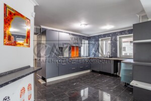 триповерховий будинок з верандою, 464 кв. м, цегла. Продаж у Підгірцях фото 2