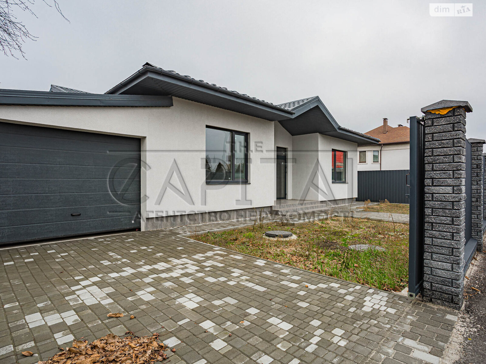 одноэтажный дом с гаражом, 154 кв. м, газобетон. Продажа в Подгорцах фото 1 одноэтажный дом с гаражом, 154 кв. м, газобетон. Продажа в Подгорцах фото 1