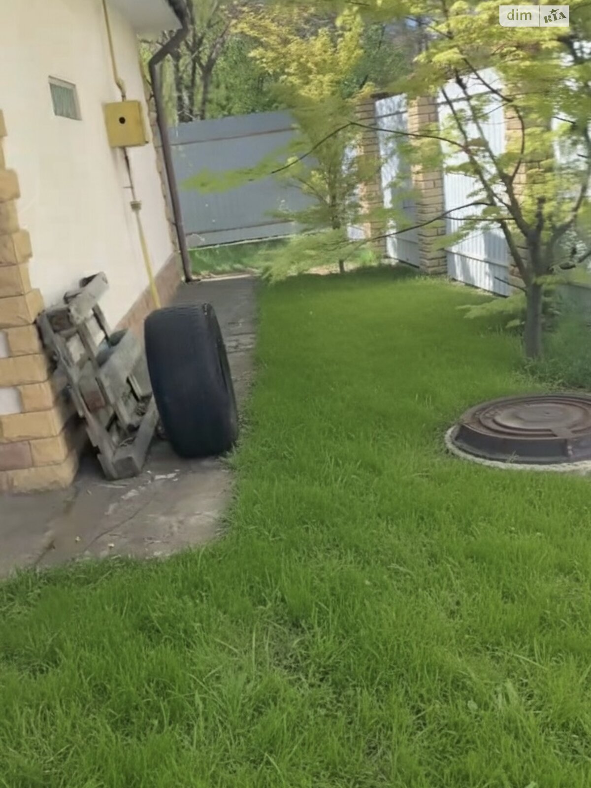 триповерховий будинок з мансардою, 336 кв. м, цегла. Продаж у Підгірцях фото 1