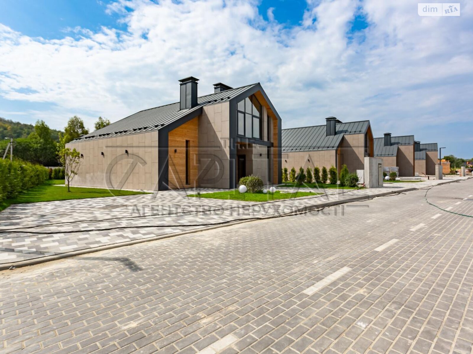 двухэтажный дом с отоплением, 145 кв. м, кирпич. Продажа в Подгорцах фото 1 двухэтажный дом с отоплением, 145 кв. м, кирпич. Продажа в Подгорцах фото 1