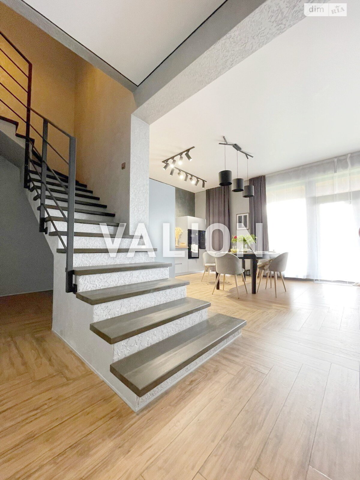 двухэтажный дом с верандой, 146 кв. м, шлакоблок. Продажа в Подгорцах фото 1 двухэтажный дом с верандой, 146 кв. м, шлакоблок. Продажа в Подгорцах фото 1