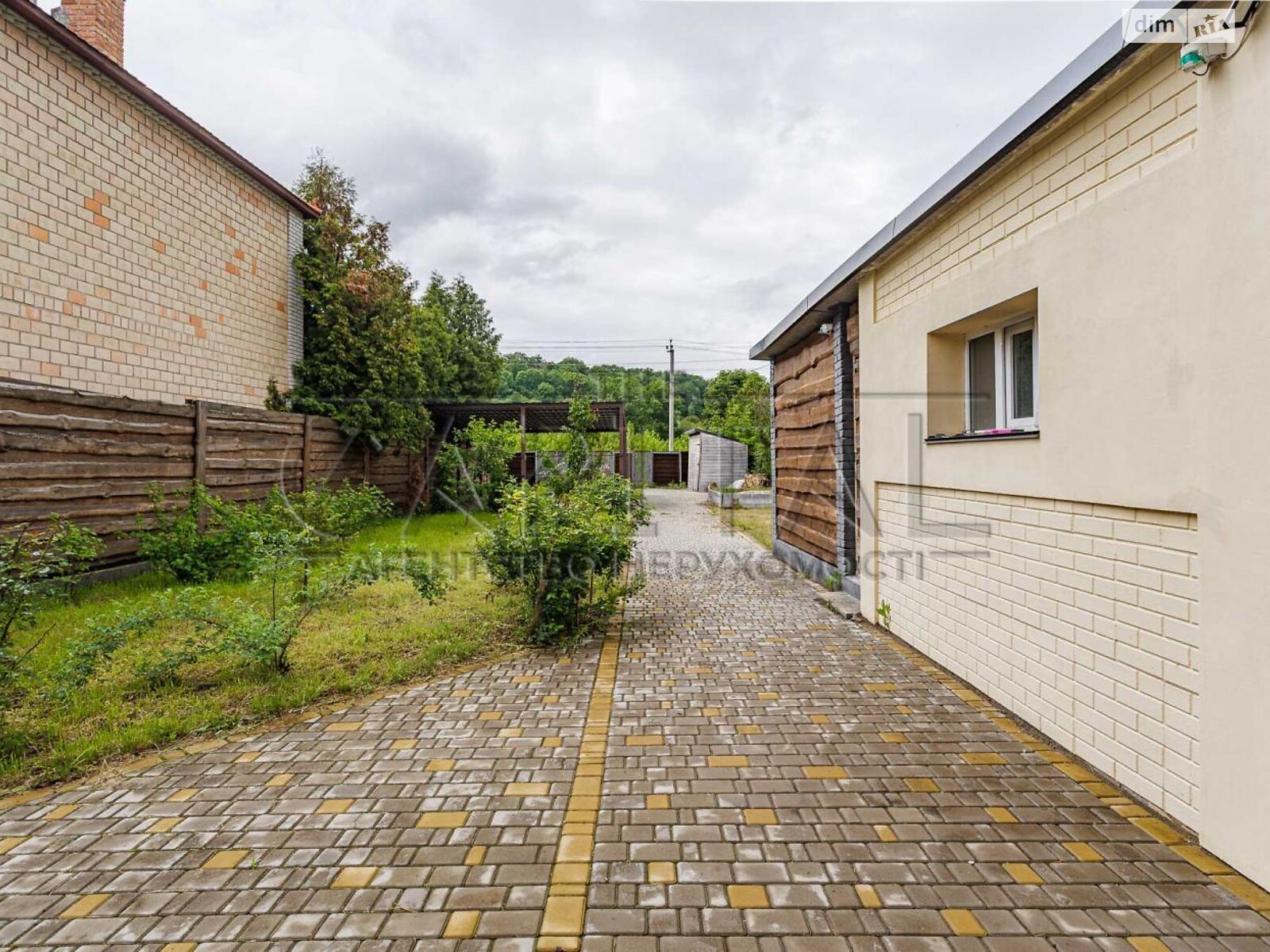 двухэтажный дом, 151 кв. м, кирпич. Продажа в Подгорцах фото 1 двухэтажный дом, 151 кв. м, кирпич. Продажа в Подгорцах фото 1