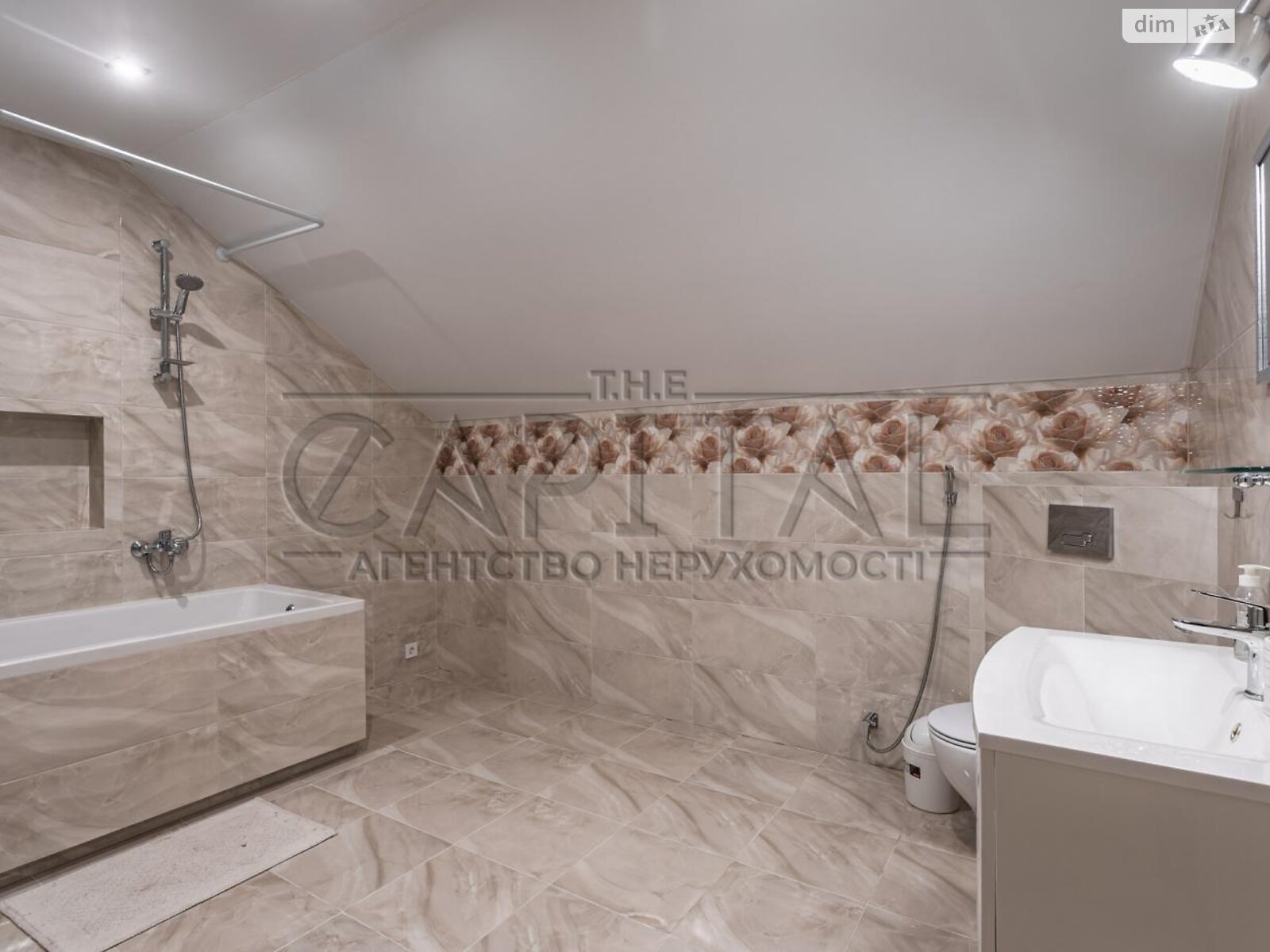 двухэтажный дом, 151 кв. м, кирпич. Продажа в Подгорцах фото 1 двухэтажный дом, 151 кв. м, кирпич. Продажа в Подгорцах фото 1