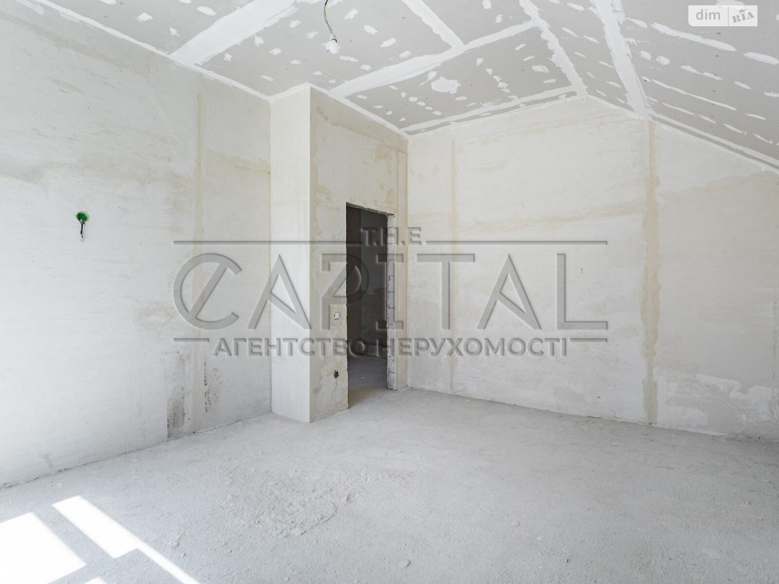 двухэтажный дом с балконом, 167 кв. м, кирпич. Продажа в Подгорцах фото 1