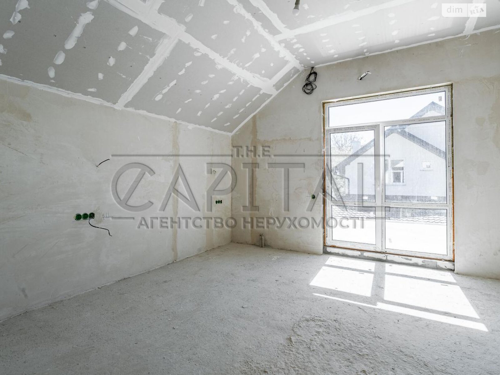 двухэтажный дом с балконом, 167 кв. м, кирпич. Продажа в Подгорцах фото 1