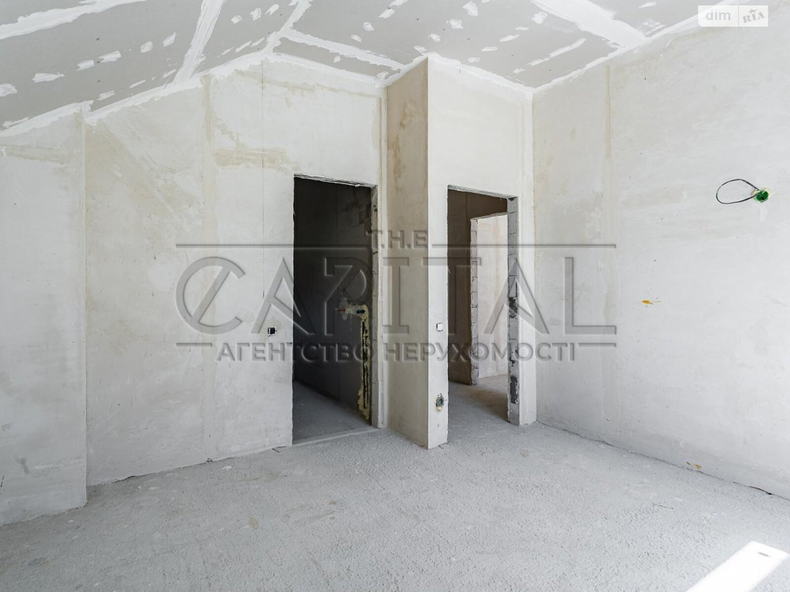 двухэтажный дом с балконом, 167 кв. м, кирпич. Продажа в Подгорцах фото 1