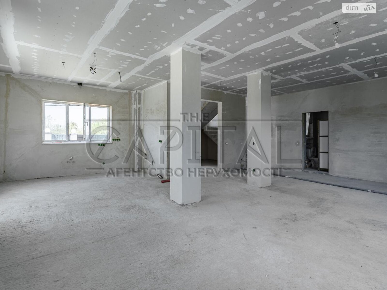 двухэтажный дом с балконом, 167 кв. м, кирпич. Продажа в Подгорцах фото 1