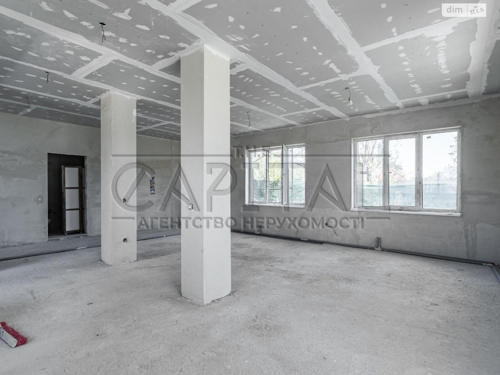 двухэтажный дом с балконом, 167 кв. м, кирпич. Продажа в Подгорцах фото 1