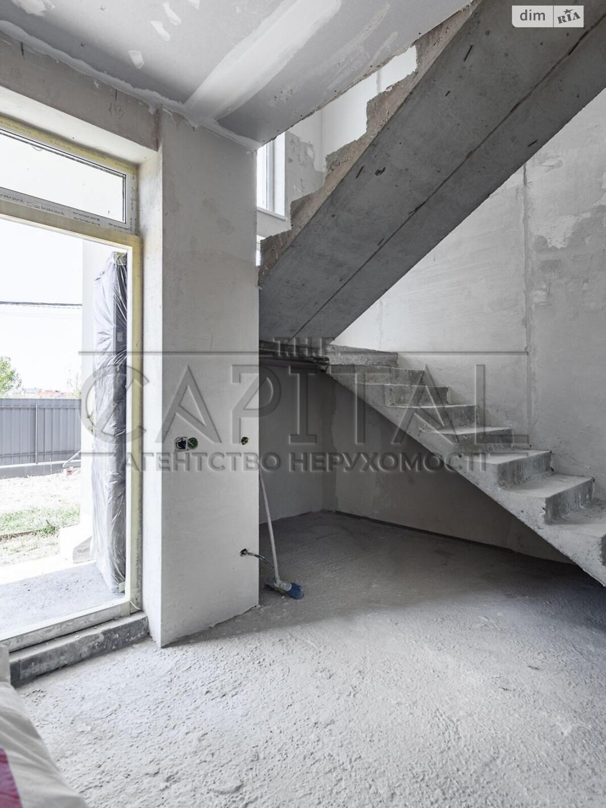 двухэтажный дом с балконом, 167 кв. м, кирпич. Продажа в Подгорцах фото 1