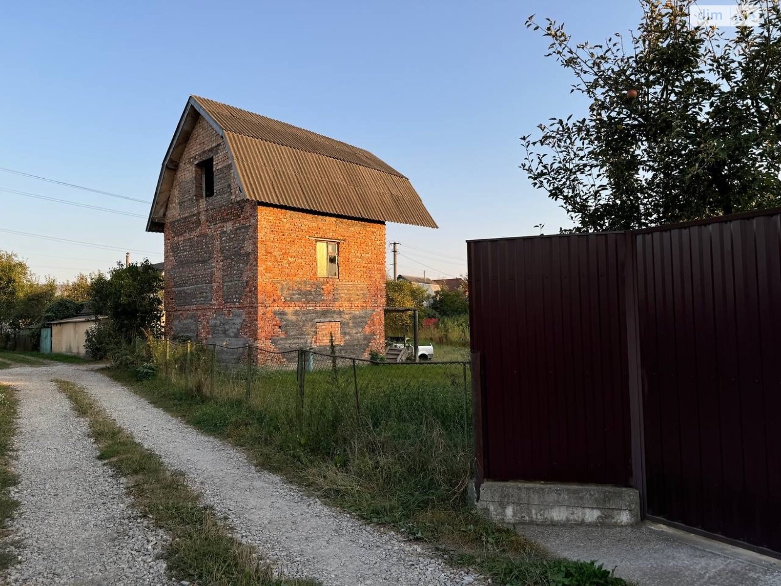 одноповерховий будинок з гаражем, 29 кв. м, кирпич. Продаж у Підлужжі фото 1 одноповерховий будинок з гаражем, 29 кв. м, кирпич. Продаж у Підлужжі фото 1