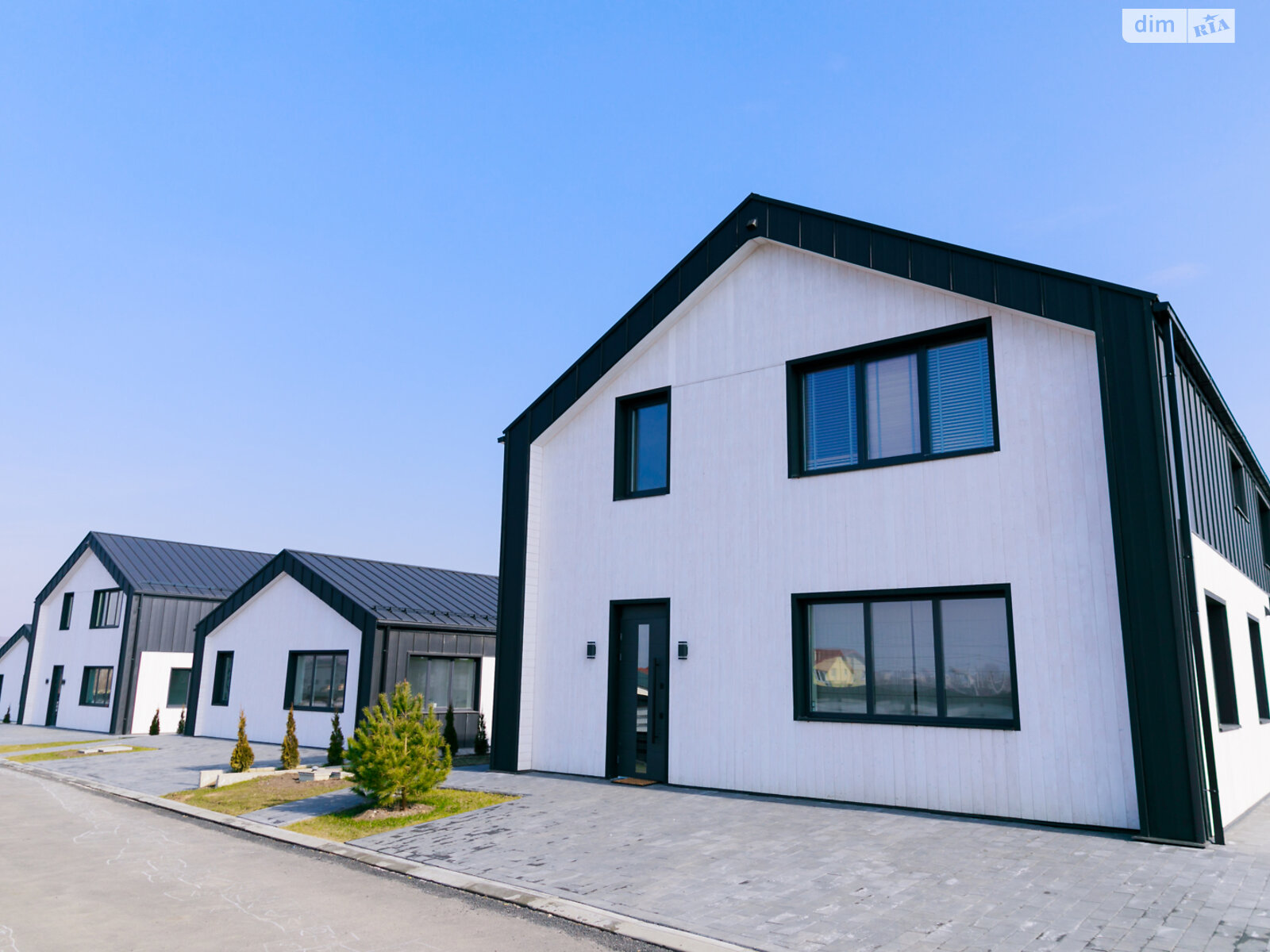 двухэтажный дом с отоплением, 138.9 кв. м, газобетон. Продажа в Подлужьем фото 1