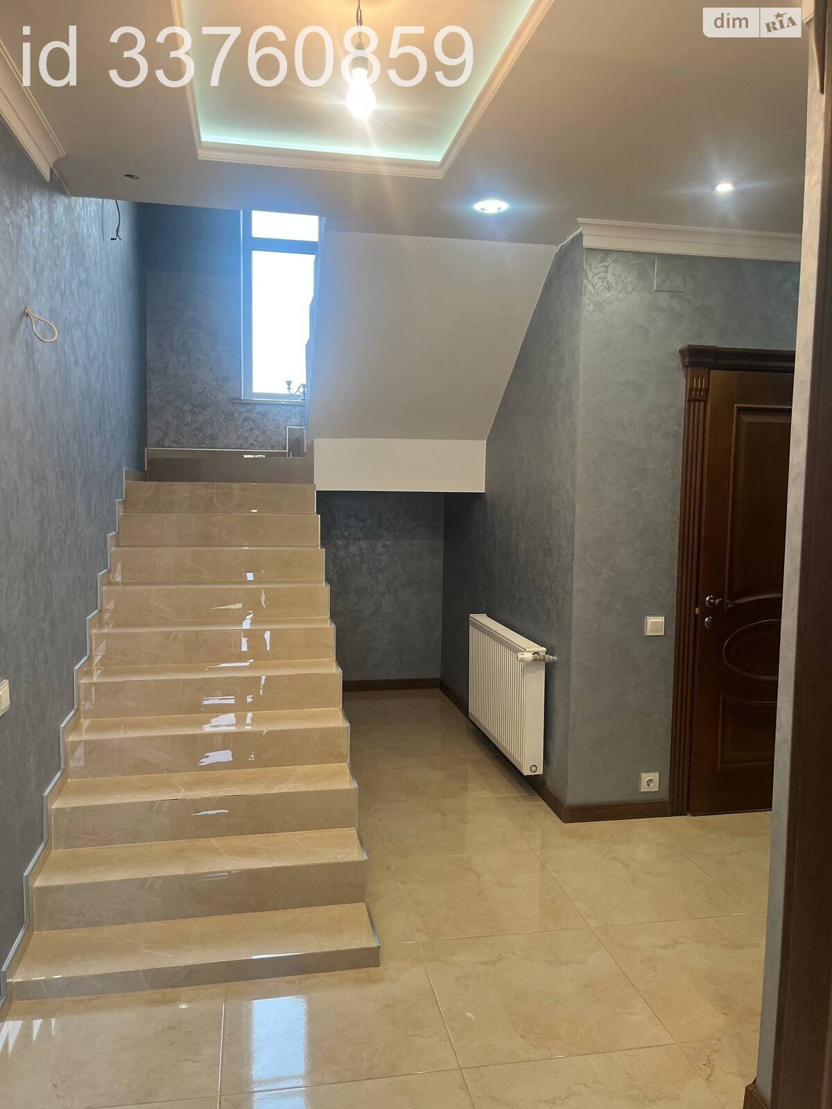 двухэтажный дом с балконом, 197 кв. м, кирпич. Продажа в Подлужьем фото 1