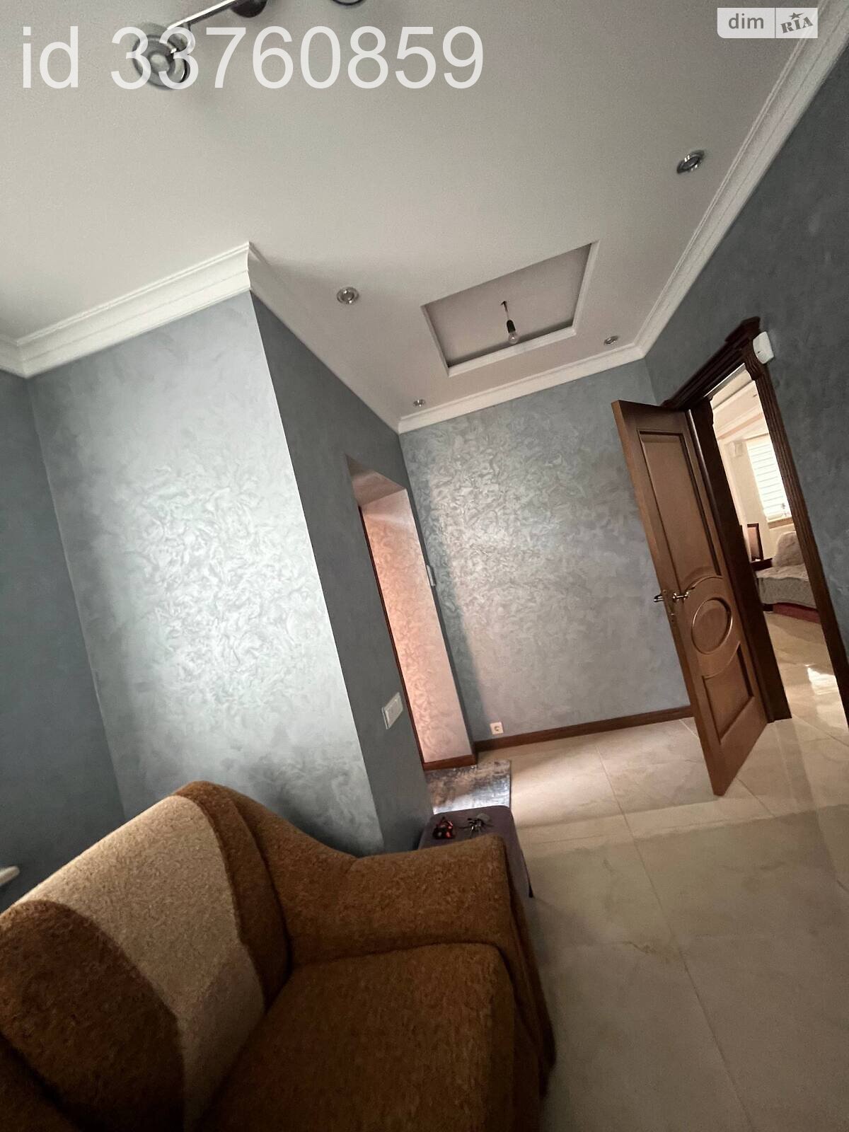 двухэтажный дом с балконом, 197 кв. м, кирпич. Продажа в Подлужьем фото 1