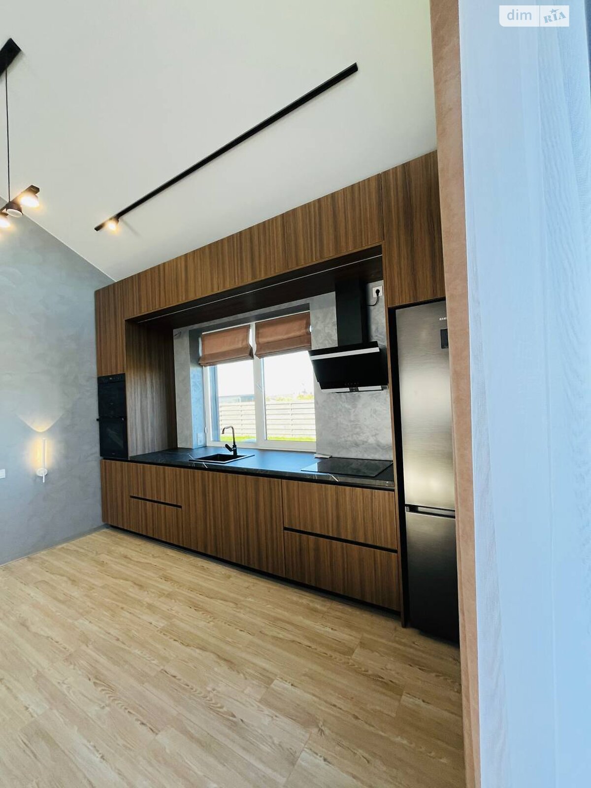 одноэтажный дом с отоплением, 92 кв. м, монолитно-каркасный. Продажа в Подлужьем фото 1