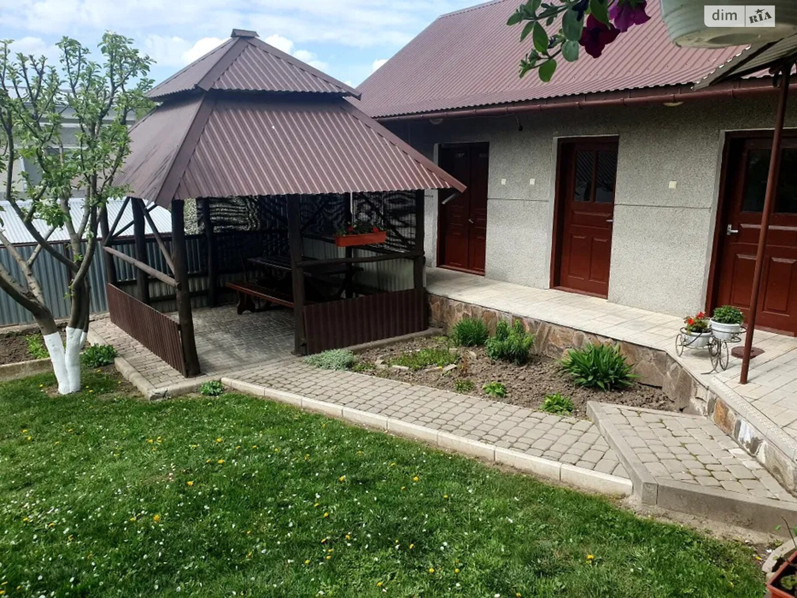 двоповерховий будинок з меблями, 240 кв. м, цегла. Продаж у Підволочиську фото 1 двоповерховий будинок з меблями, 240 кв. м, цегла. Продаж у Підволочиську фото 1