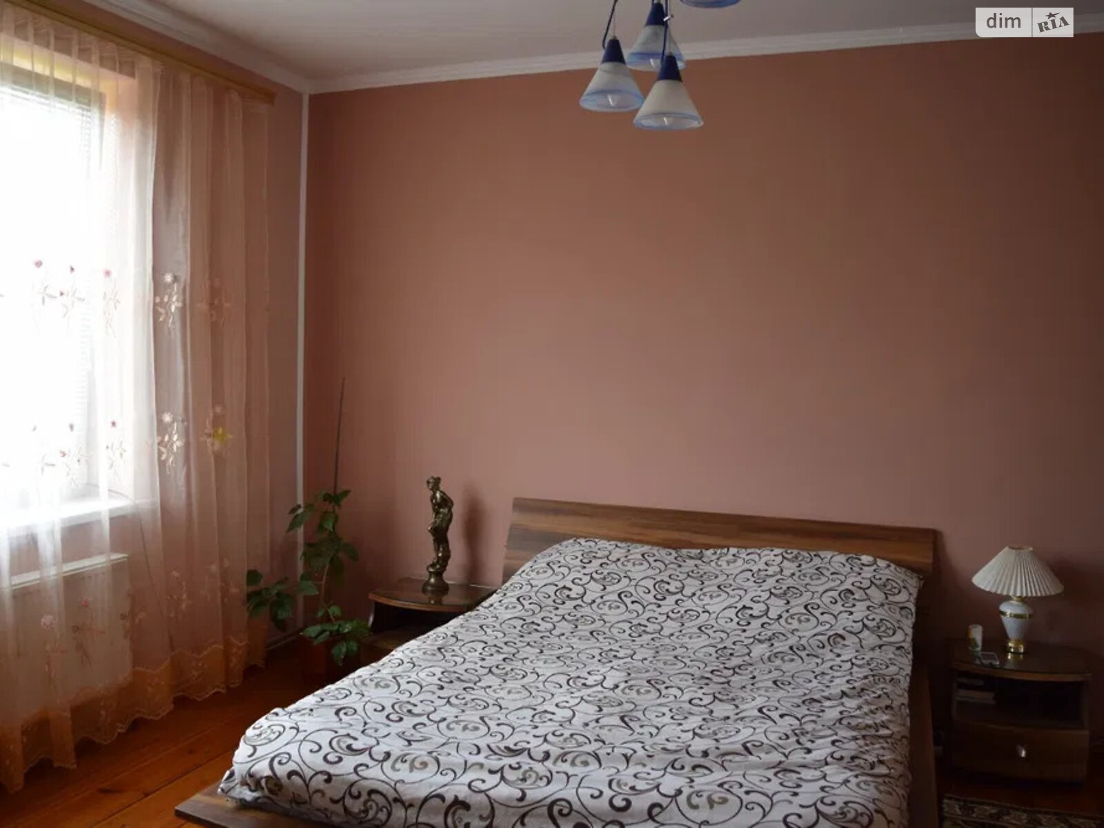 двоповерховий будинок з меблями, 240 кв. м, цегла. Продаж у Підволочиську фото 1 двоповерховий будинок з меблями, 240 кв. м, цегла. Продаж у Підволочиську фото 1