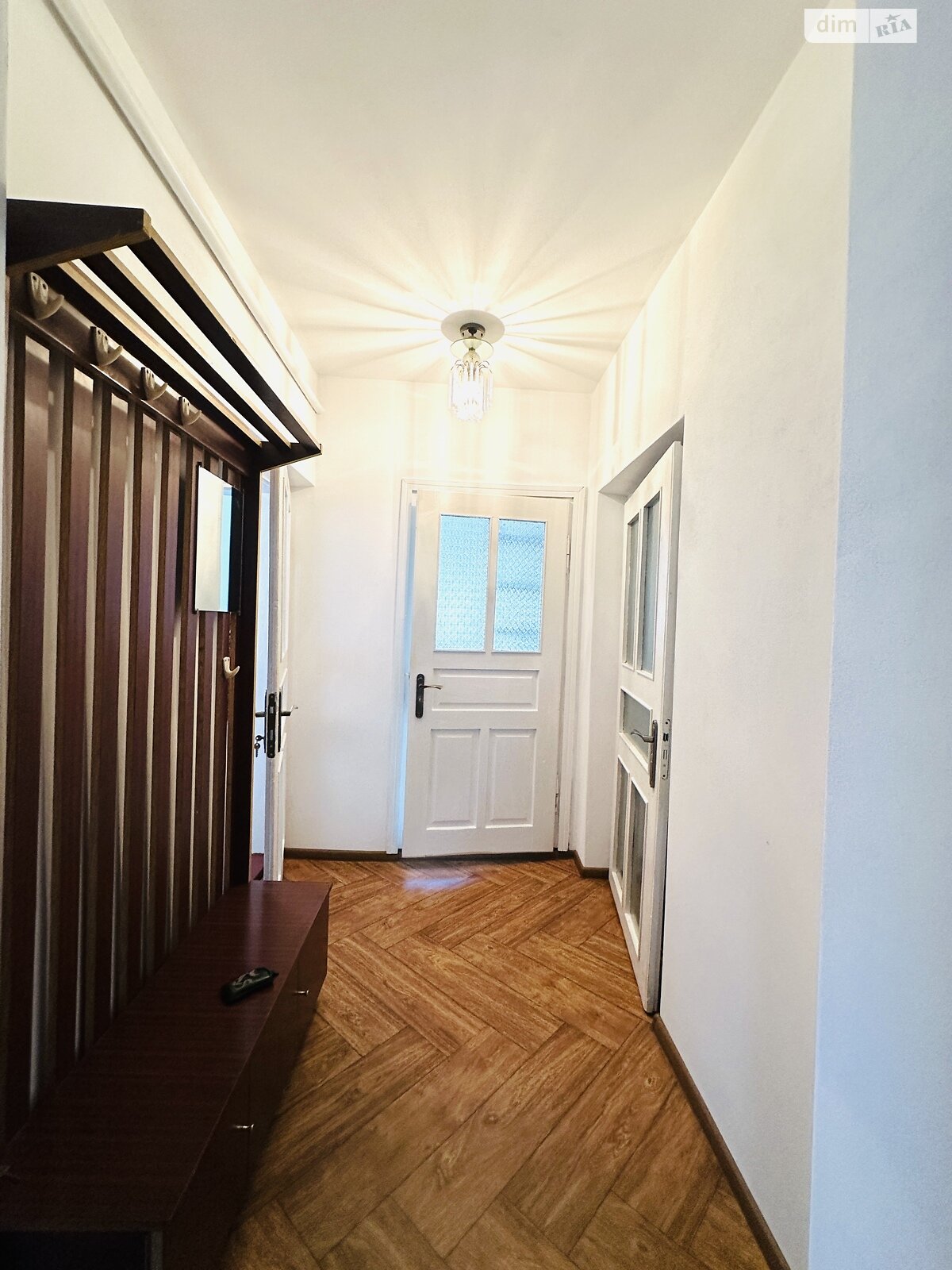 двухэтажный дом с гаражом, 146.8 кв. м, кирпич. Продажа в Подволочинске фото 1 двухэтажный дом с гаражом, 146.8 кв. м, кирпич. Продажа в Подволочинске фото 1