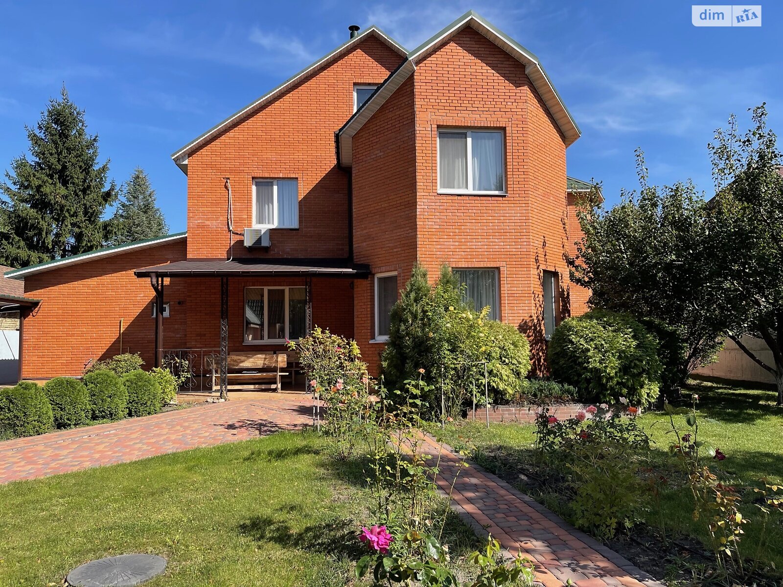двоповерховий будинок з ремонтом, 315 кв. м, цегла. Продаж у Погребах фото 1 двоповерховий будинок з ремонтом, 315 кв. м, цегла. Продаж у Погребах фото 1