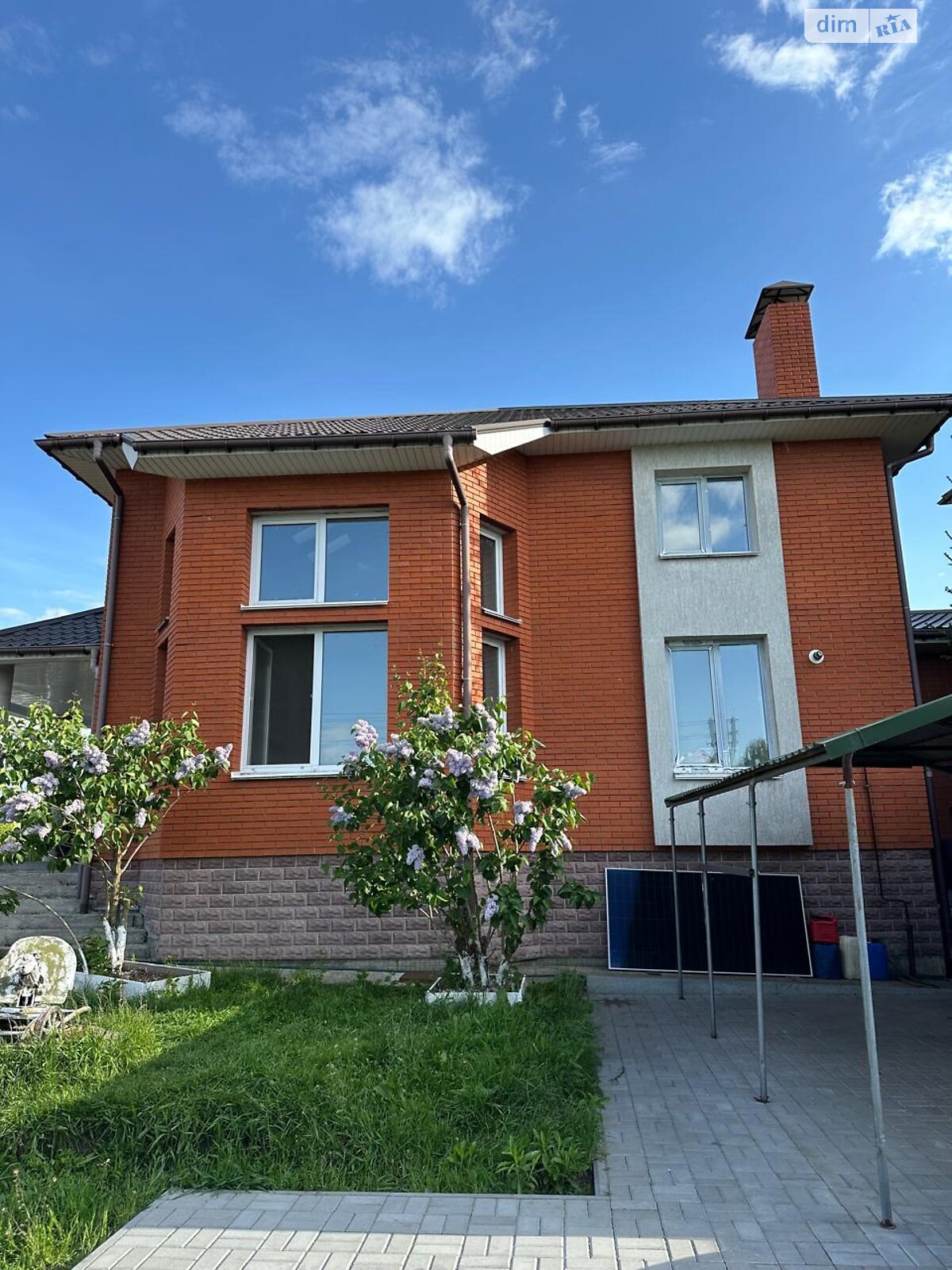 двухэтажный дом с мансардой, 380 кв. м, кирпич. Продажа в Погребах фото 1 двухэтажный дом с мансардой, 380 кв. м, кирпич. Продажа в Погребах фото 1