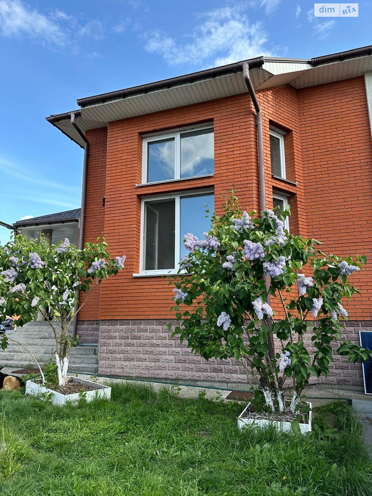 двухэтажный дом с мансардой, 380 кв. м, кирпич. Продажа в Погребах фото 1 двухэтажный дом с мансардой, 380 кв. м, кирпич. Продажа в Погребах фото 1