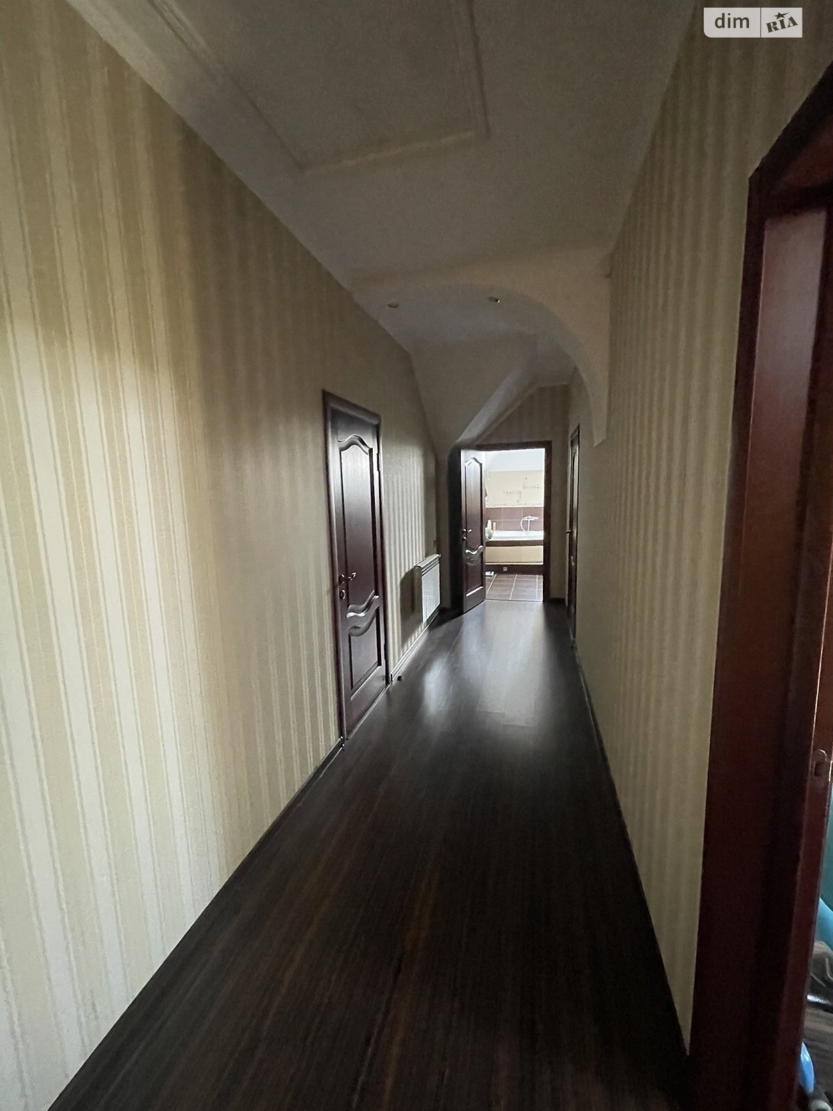 двухэтажный дом с гаражом, 260 кв. м, газобетон. Продажа в Погребах фото 1 двухэтажный дом с гаражом, 260 кв. м, газобетон. Продажа в Погребах фото 1