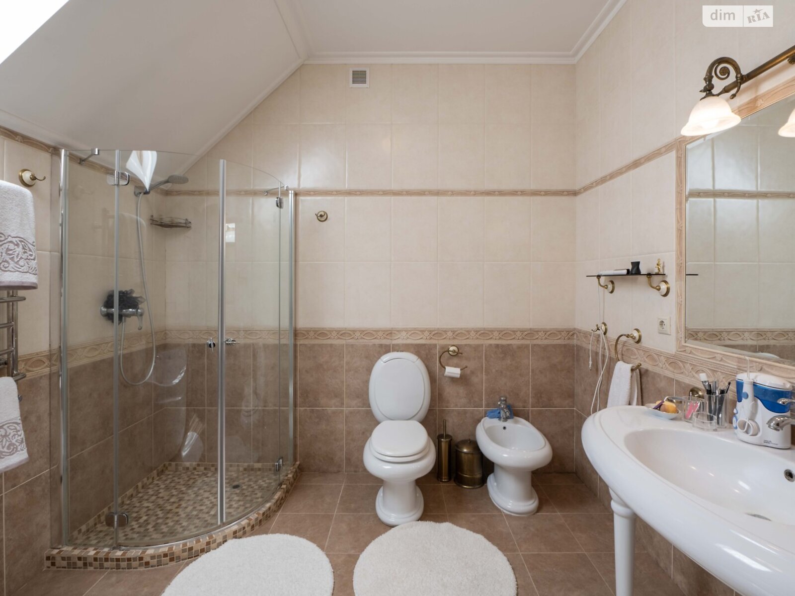 двоповерховий будинок з гаражем, 431 кв. м, цегла. Продаж у Погребах фото 1 двоповерховий будинок з гаражем, 431 кв. м, цегла. Продаж у Погребах фото 1