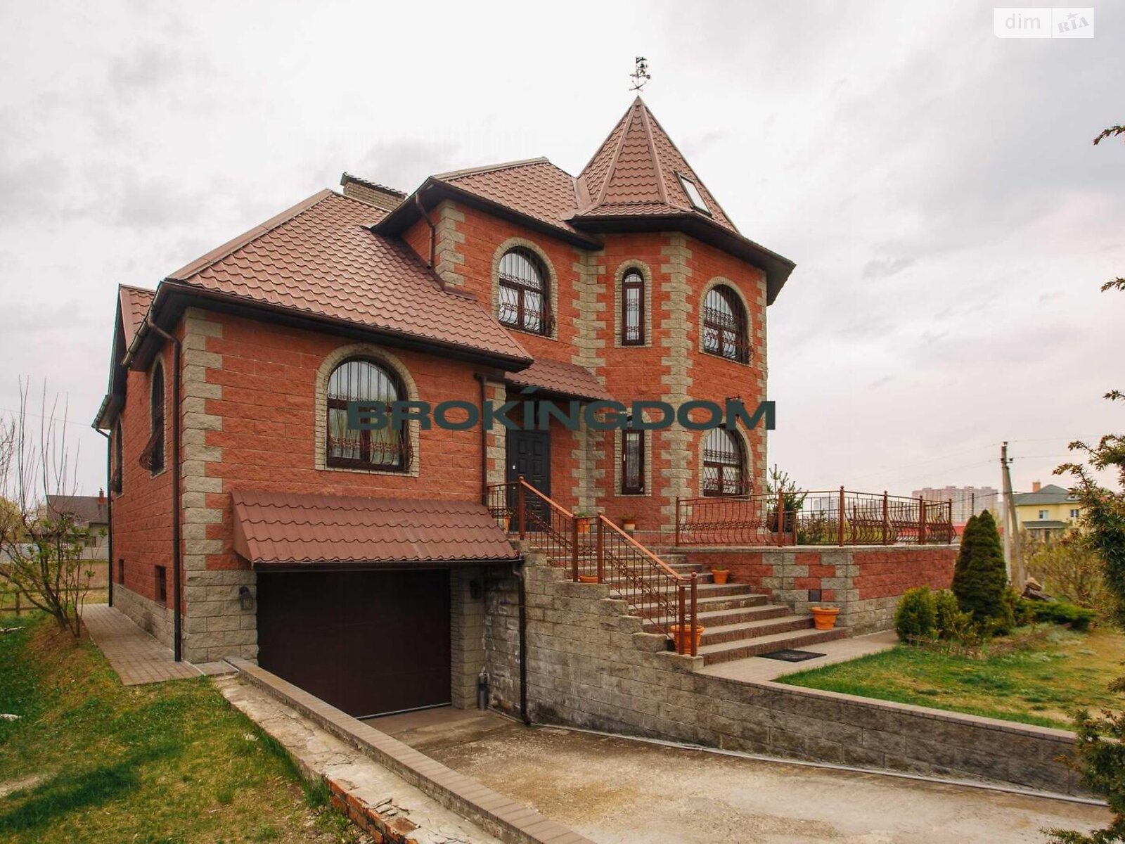двоповерховий будинок, 280 кв. м, кирпич. Продаж у Погребах фото 1 двоповерховий будинок, 280 кв. м, кирпич. Продаж у Погребах фото 1