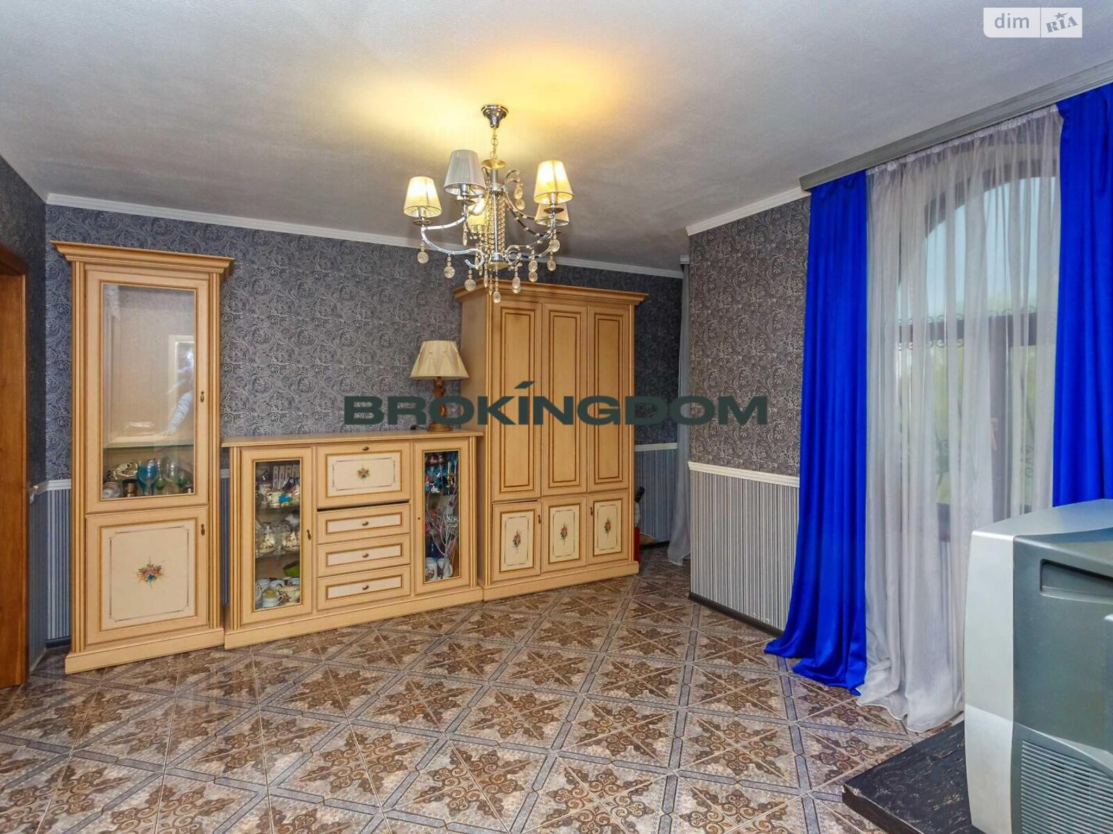 двоповерховий будинок, 280 кв. м, кирпич. Продаж у Погребах фото 1 двоповерховий будинок, 280 кв. м, кирпич. Продаж у Погребах фото 1