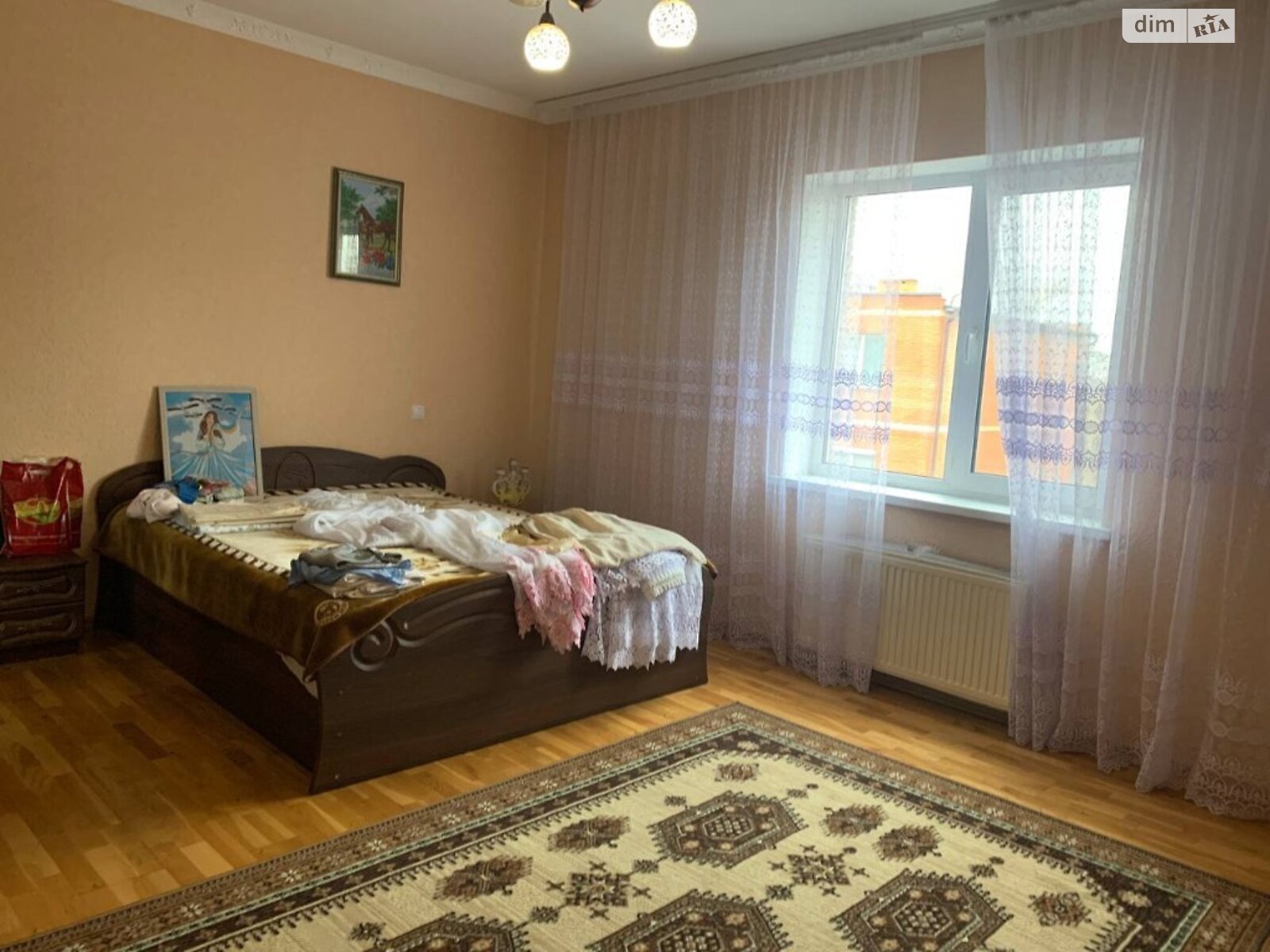 двухэтажный дом с балконом, 231 кв. м, кирпич. Продажа в Погребы фото 1