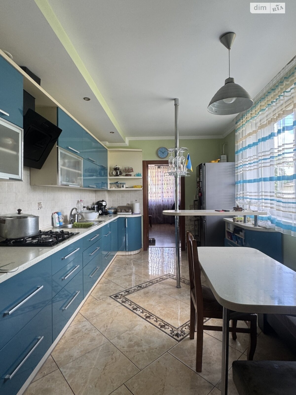 трехэтажный дом с гаражом, 220 кв. м, кирпич. Продажа в Поховке фото 1 трехэтажный дом с гаражом, 220 кв. м, кирпич. Продажа в Поховке фото 1