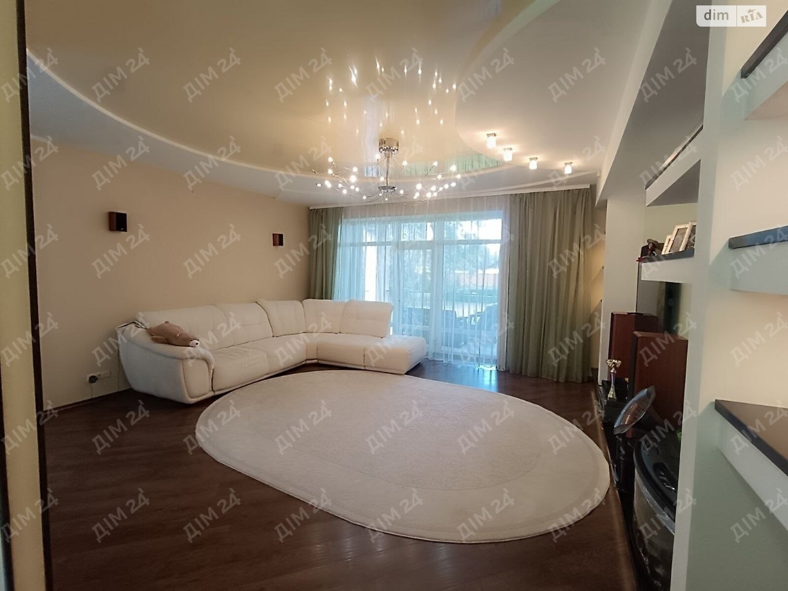 двоповерховий будинок з гаражем, 300 кв. м, цегла. Продаж в Полтаві, район 1-ша міська лікарня фото 1 двоповерховий будинок з гаражем, 300 кв. м, цегла. Продаж в Полтаві, район 1-ша міська лікарня фото 1