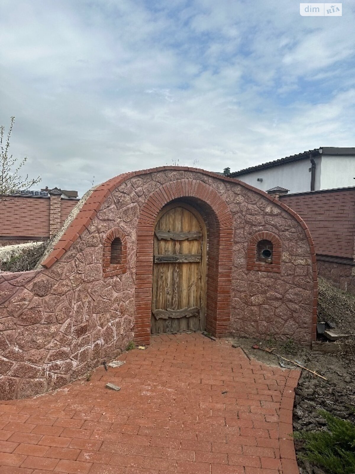 двухэтажный дом с отоплением, 320 кв. м, кирпич. Продажа в Полтаве район Браилки фото 1 двухэтажный дом с отоплением, 320 кв. м, кирпич. Продажа в Полтаве район Браилки фото 1