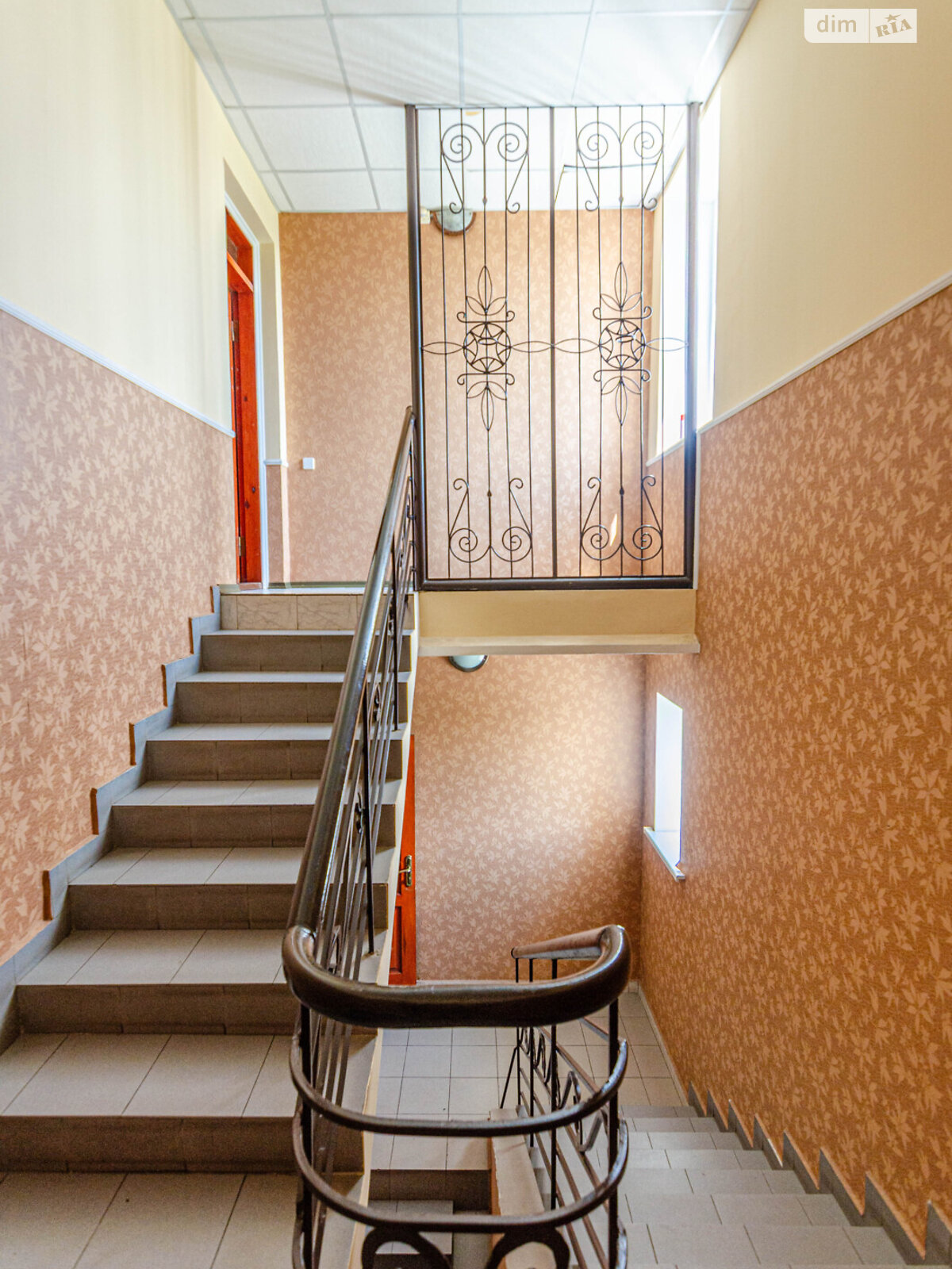 двухэтажный дом с гаражом, 330.5 кв. м, кирпич. Продажа в Полтаве район Браилки фото 1 двухэтажный дом с гаражом, 330.5 кв. м, кирпич. Продажа в Полтаве район Браилки фото 1
